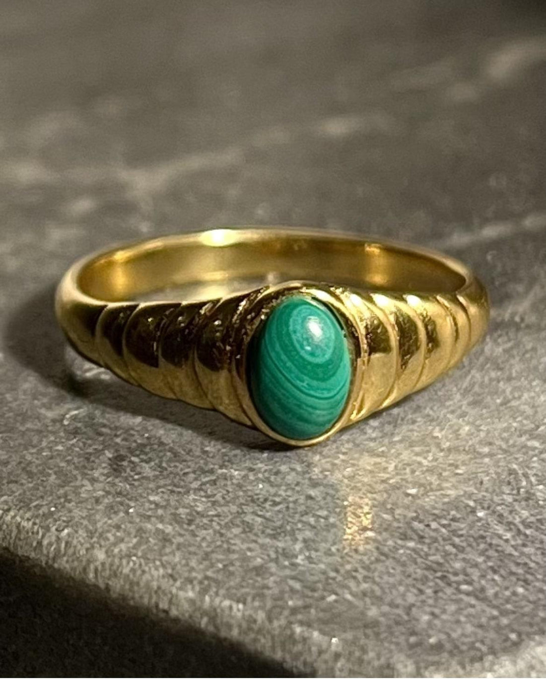 Bague Vintage Jonc Malachite &quot;Prisca&quot;