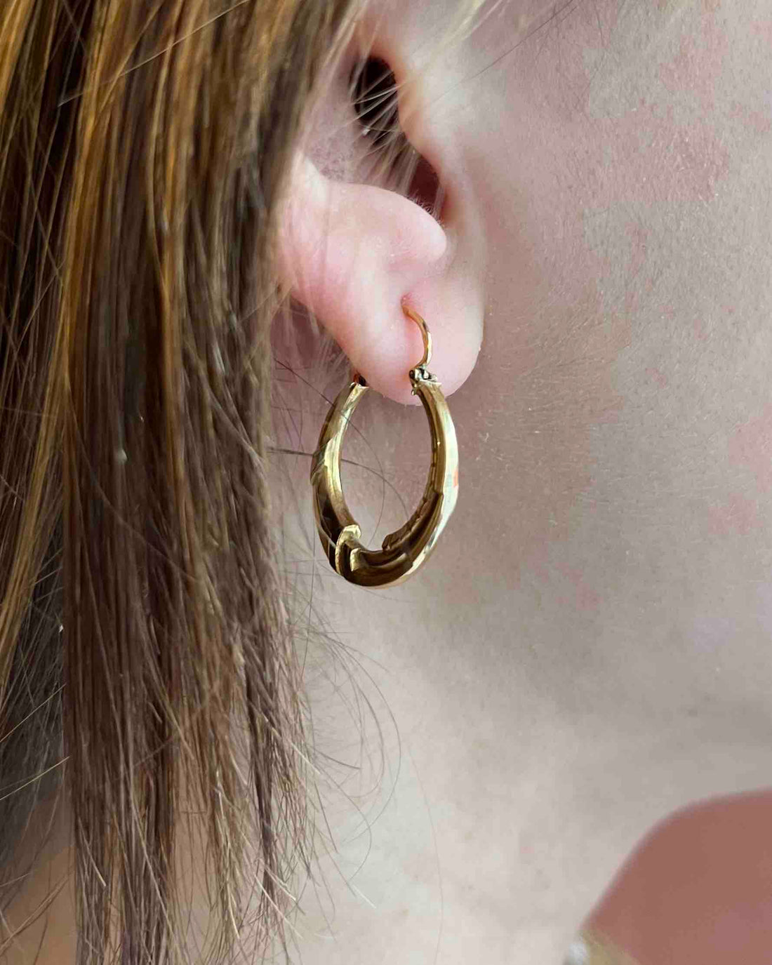 Pendientes de aro vintage dorados "Inaya"