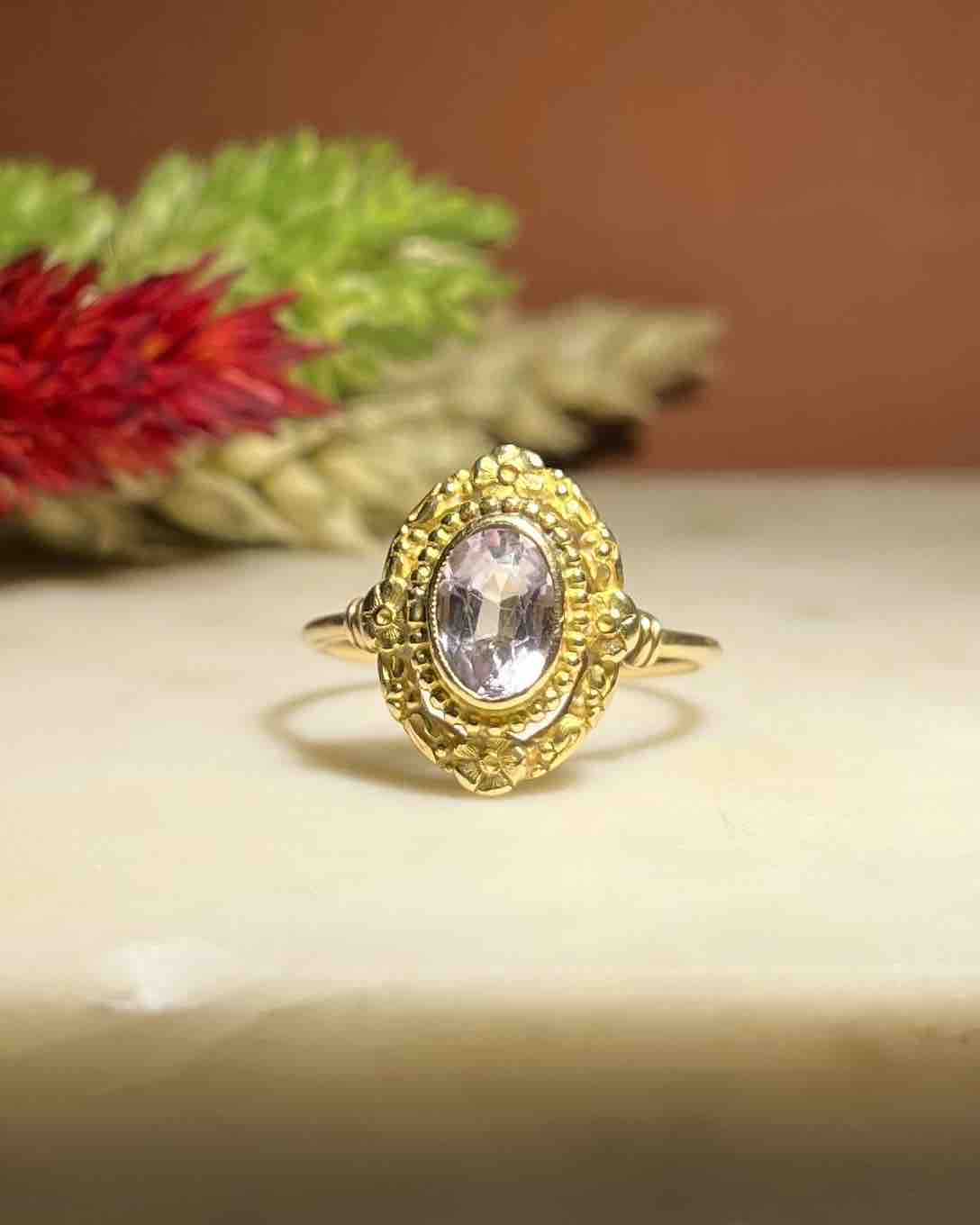 Anillo de amatista del siglo XIX "Tasnim"
