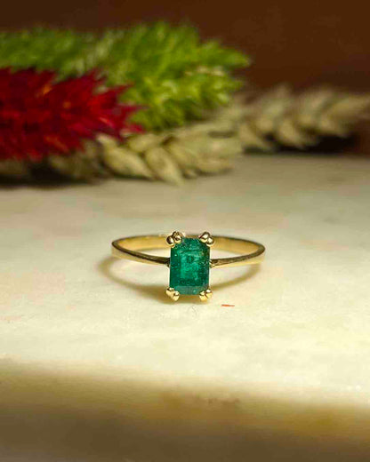 &quot;Leni&quot; Emerald Solitaire Ring