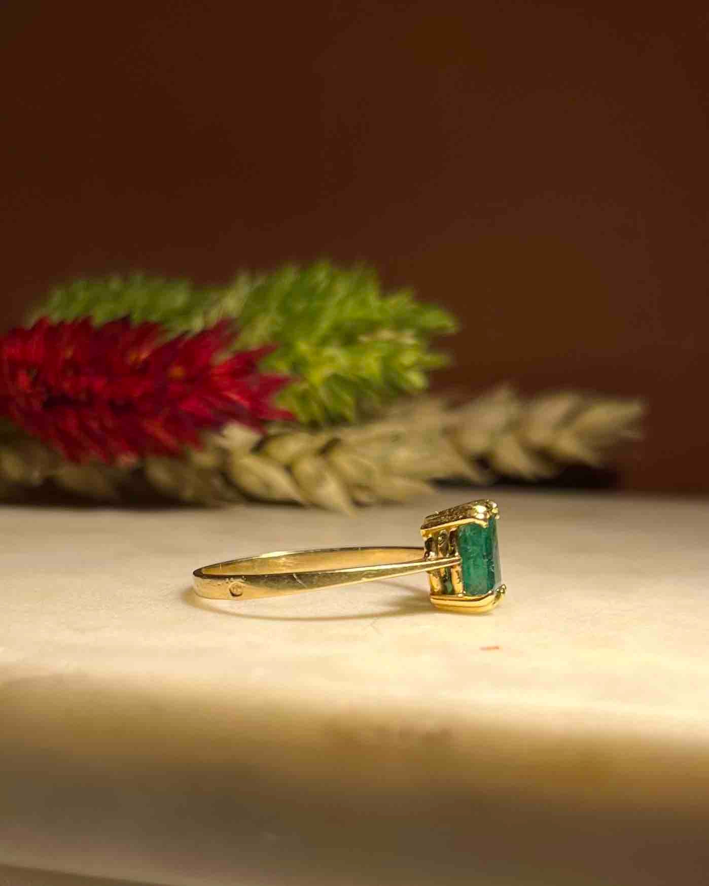Bague Solitaire Émeraude "Leni"