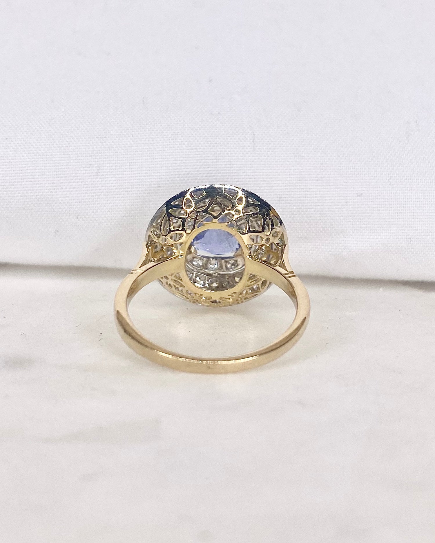 Bague style Art déco Saphir 1.80 carat &amp; 60 Diamants &quot;Grace&quot;