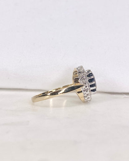 Bague Marguerite Saphir 2.60 carats &amp; Diamants &quot;Lina&quot;