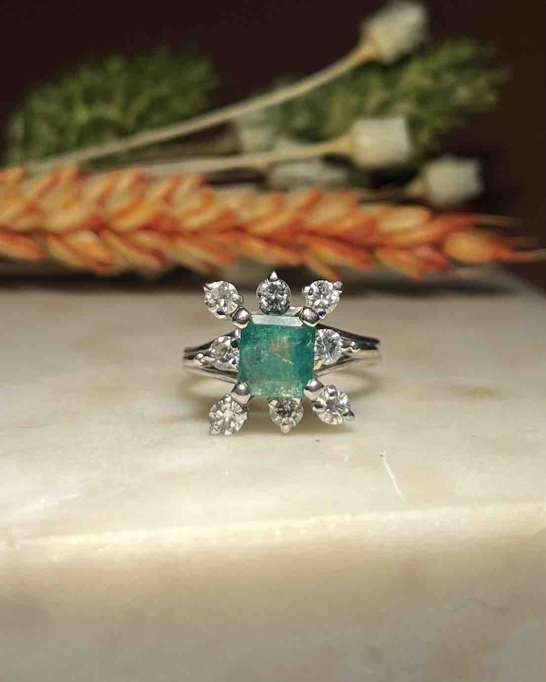 Bague Marguerite Émeraude et Diamants "June"