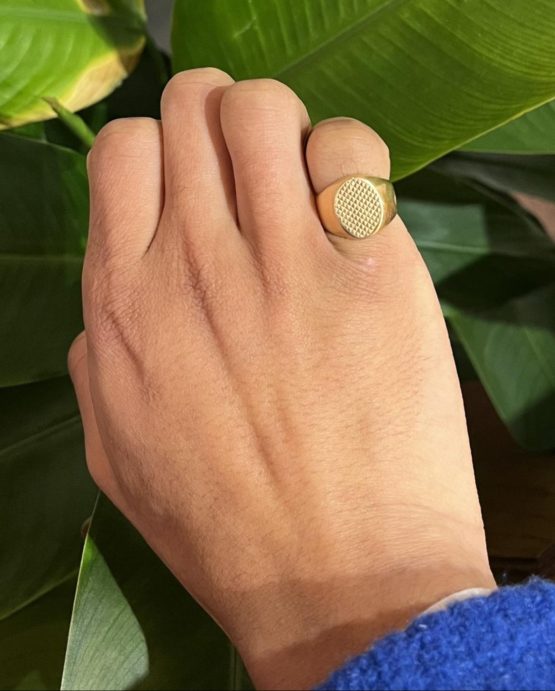 Vintage yellow gold signet ring &quot;Angelina&quot;