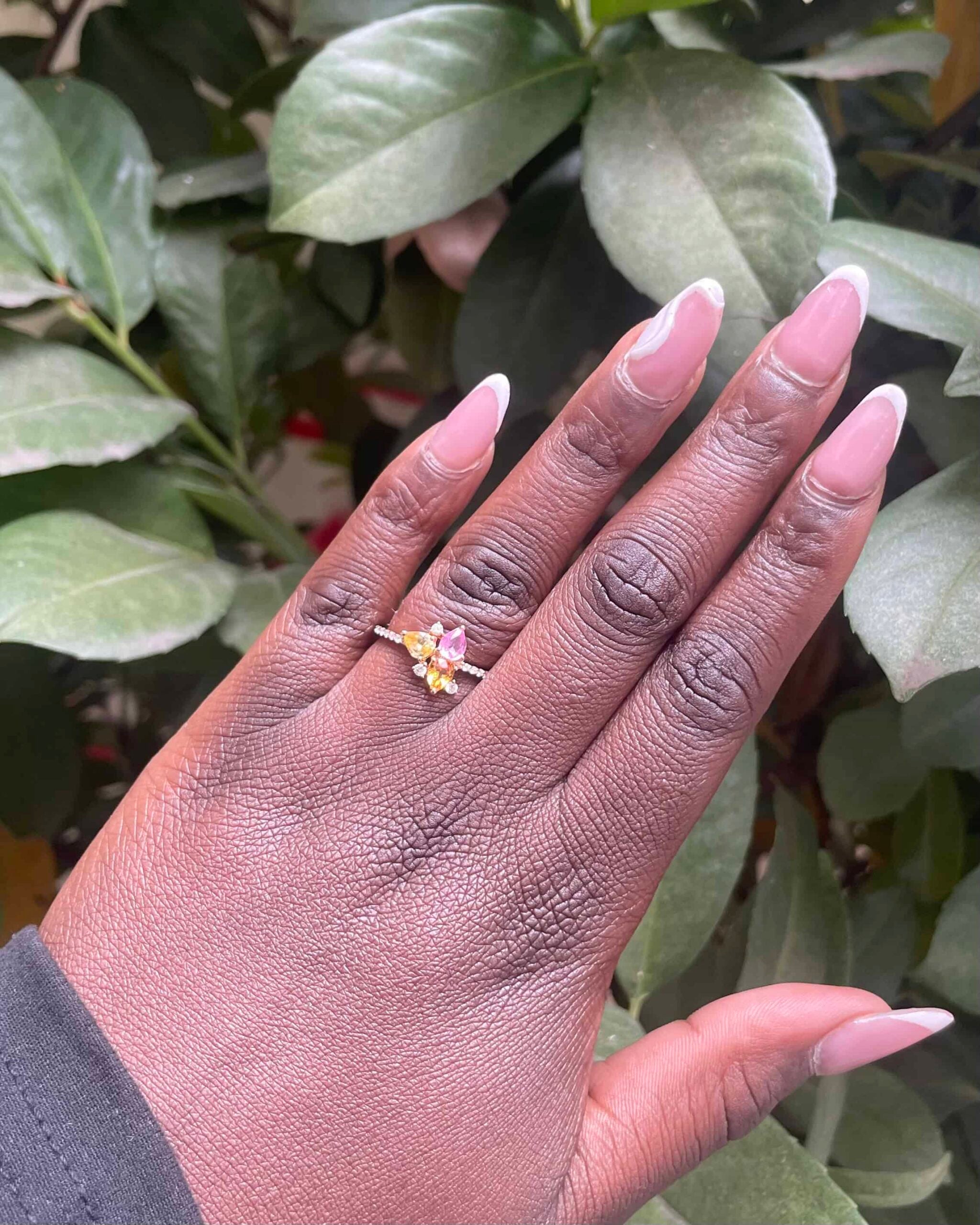 Anillo "Trisha" Camaïeu con topacios y diamantes