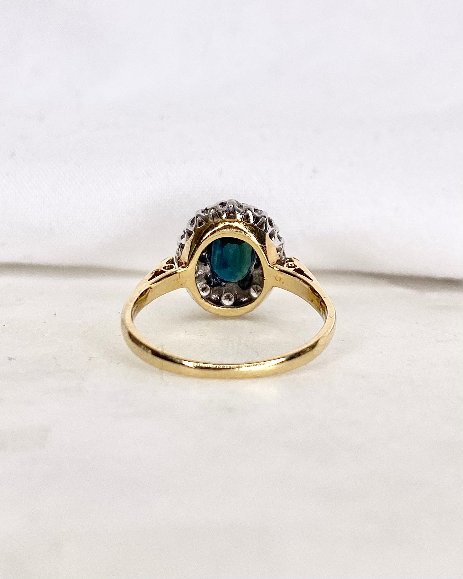Bague Marguerite Saphir 1.30 carat &amp; Diamants "Maria"