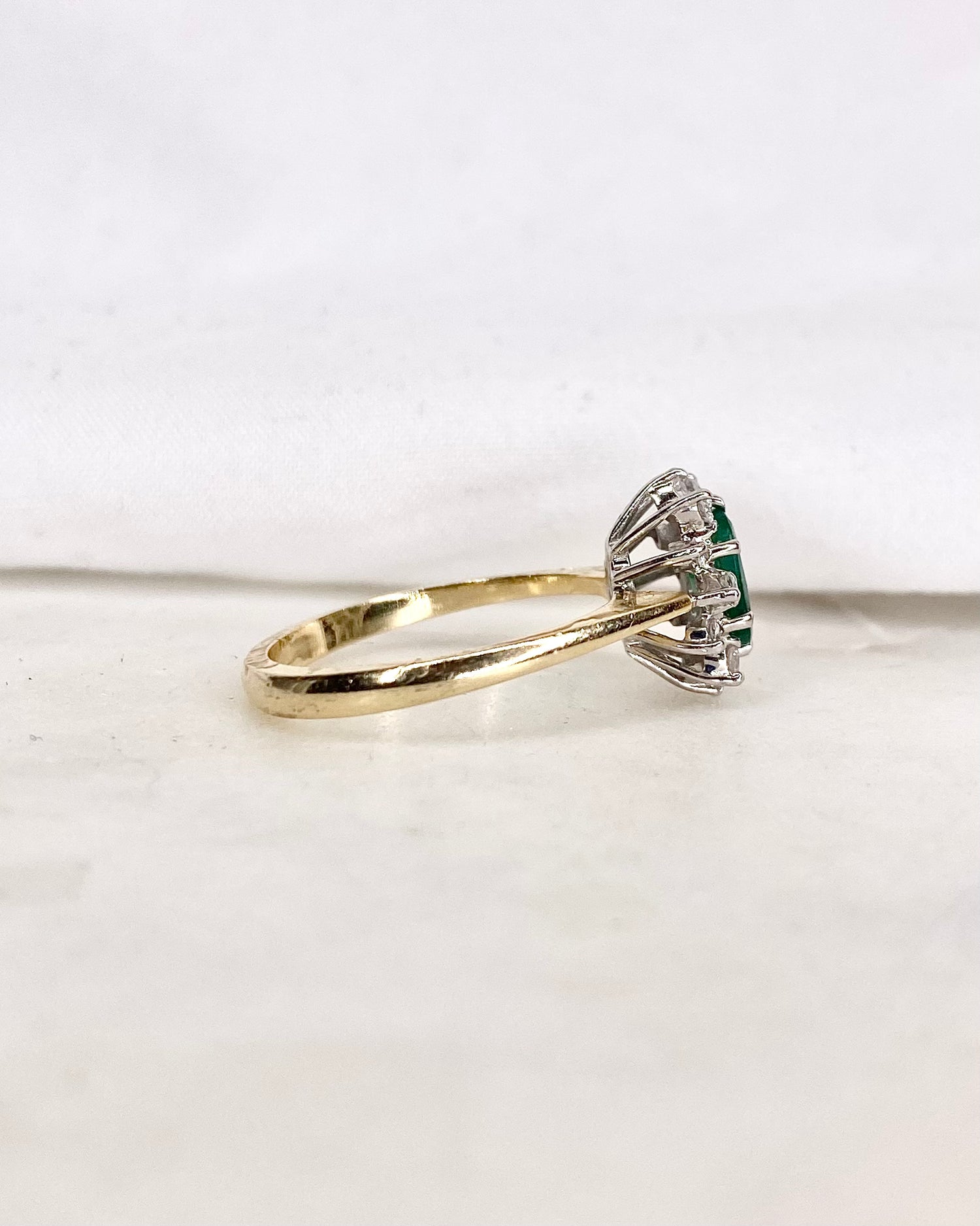 Bague Marguerite Émeraude &amp; Diamants &quot;Selina&quot;