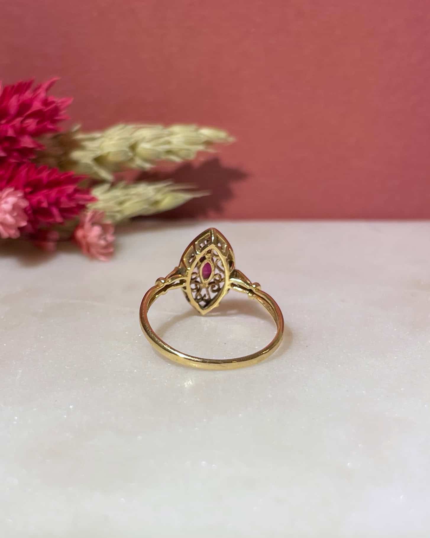 Bague Vintage Marquise Rubis "Luena" - Elliade Paris
