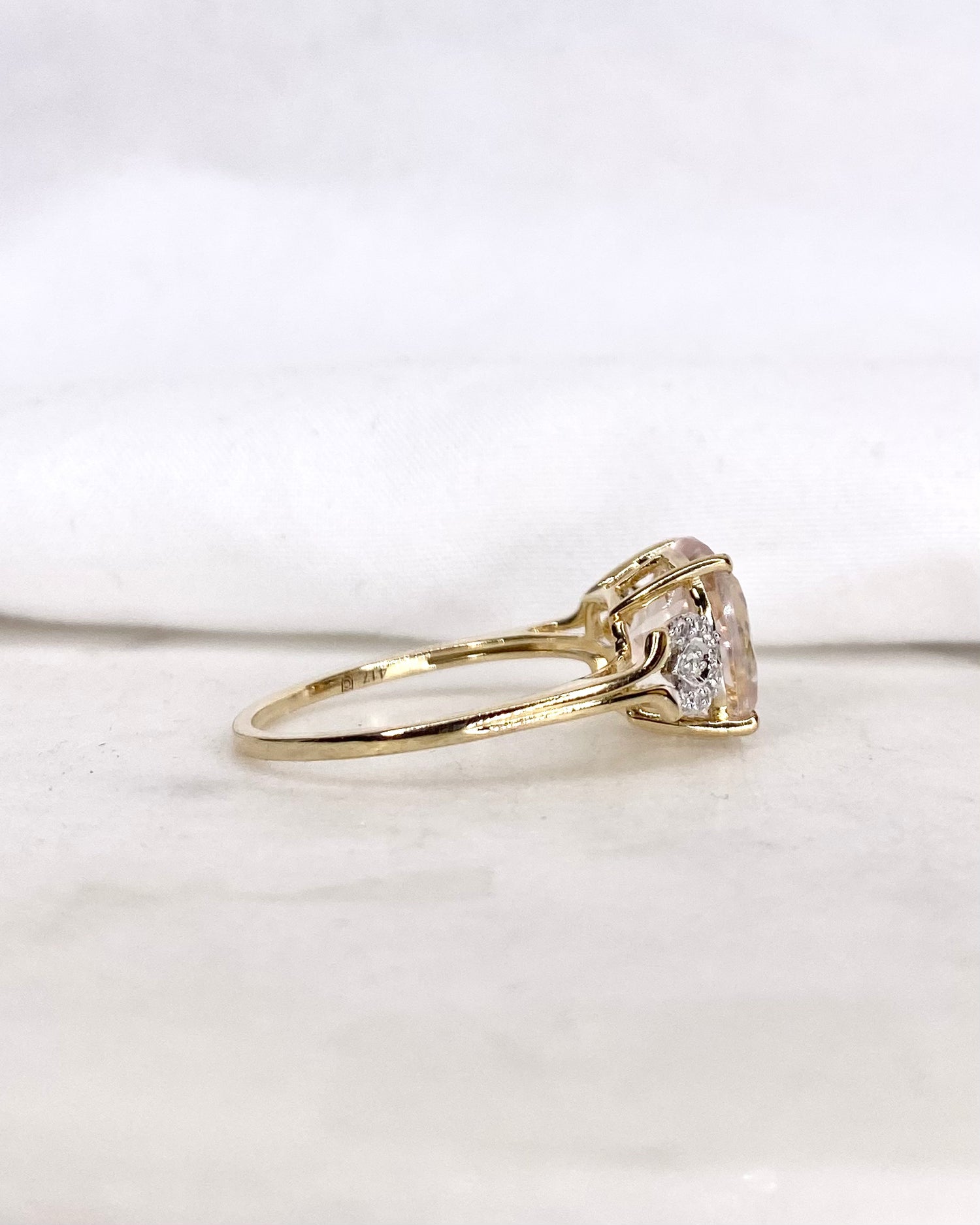 Bague Trilogie Topaze rose 6 carats &amp; Diamants &quot;Isabelle&quot;