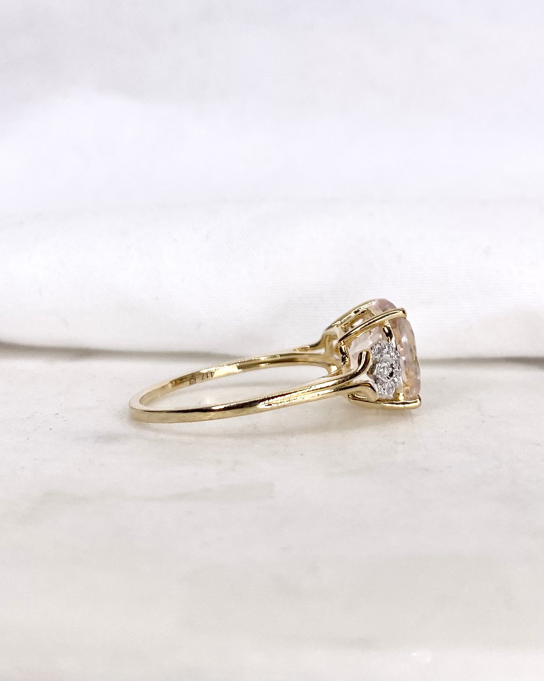 Trilogy Ring Pink Topaz 6 Carats &amp; Diamonds "Isabelle"