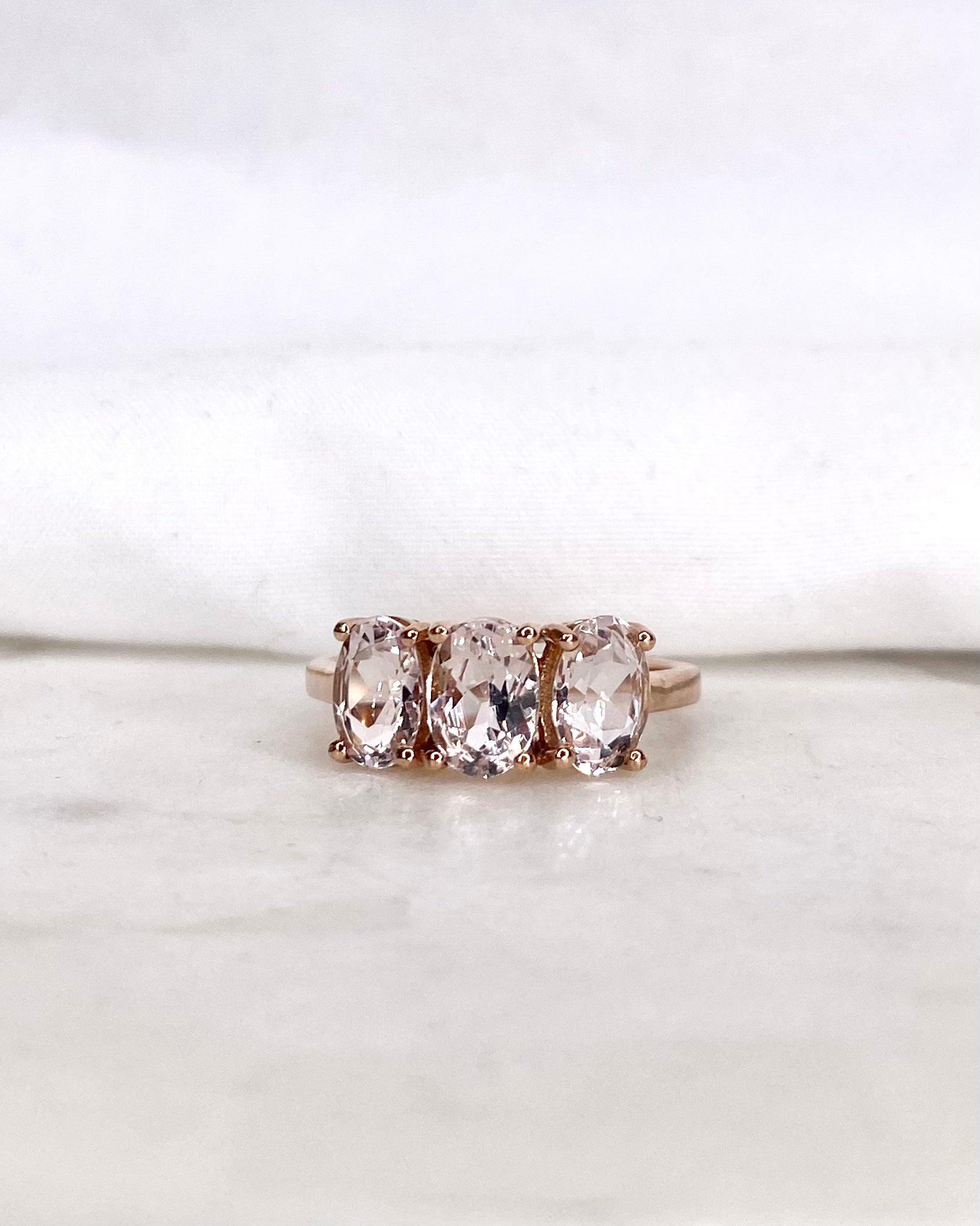 Bague Trilogie Morganite 2.66 carats &quot;Olina&quot;