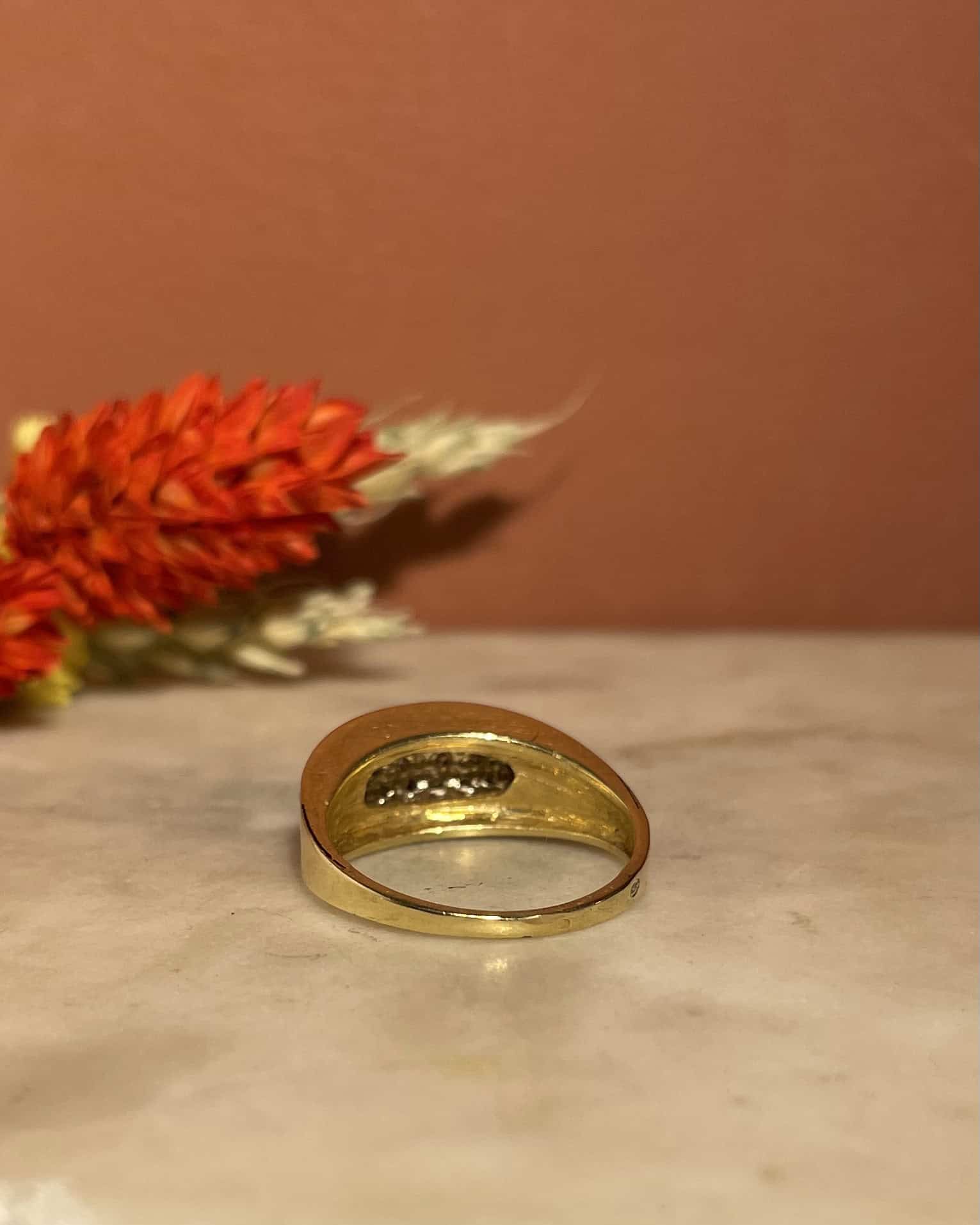 Anillo brazalete "Theïa" de 22 diamantes