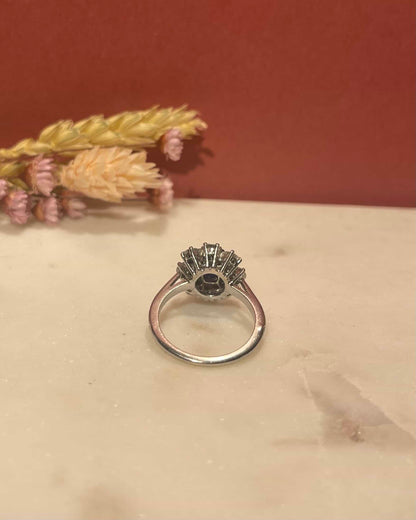 Bague Marguerite Saphir 0.90 Carat &amp; Diamants 0.80 Carat &quot;Naéla&quot;