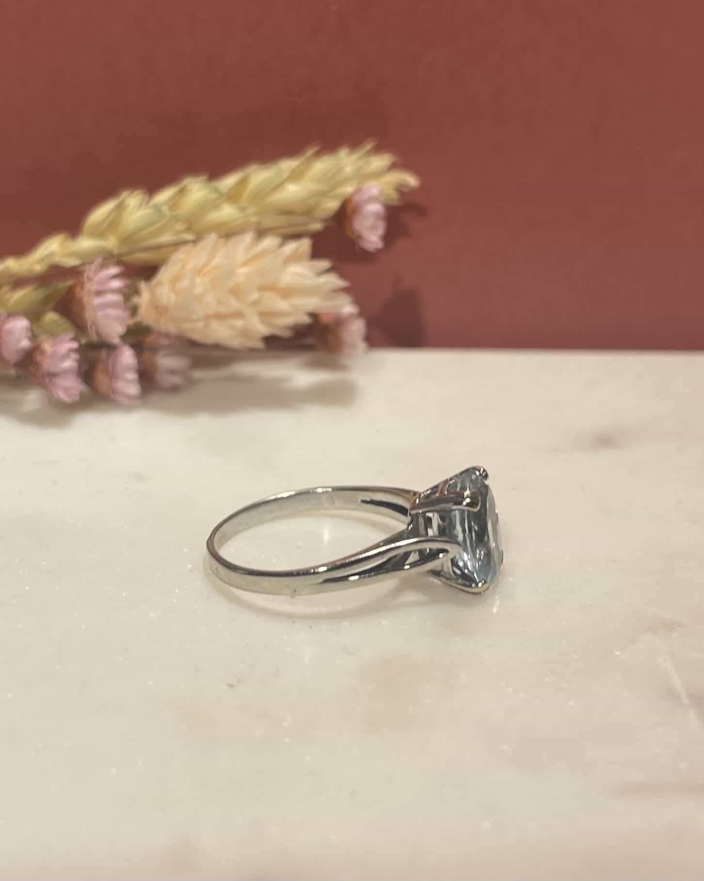 Bague Solitaire Aigue-Marine 2.70 carats "Mona" - Elliade Paris