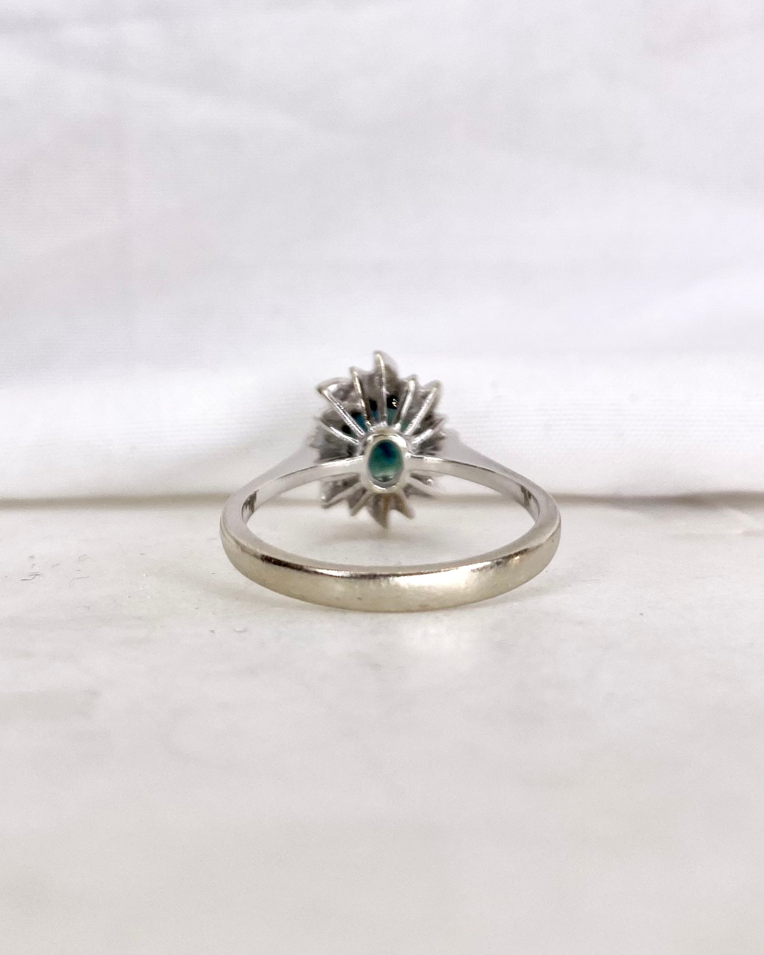 Bague Marguerite Émeraude 1 carat &amp; Diamants &quot;Nada&quot;