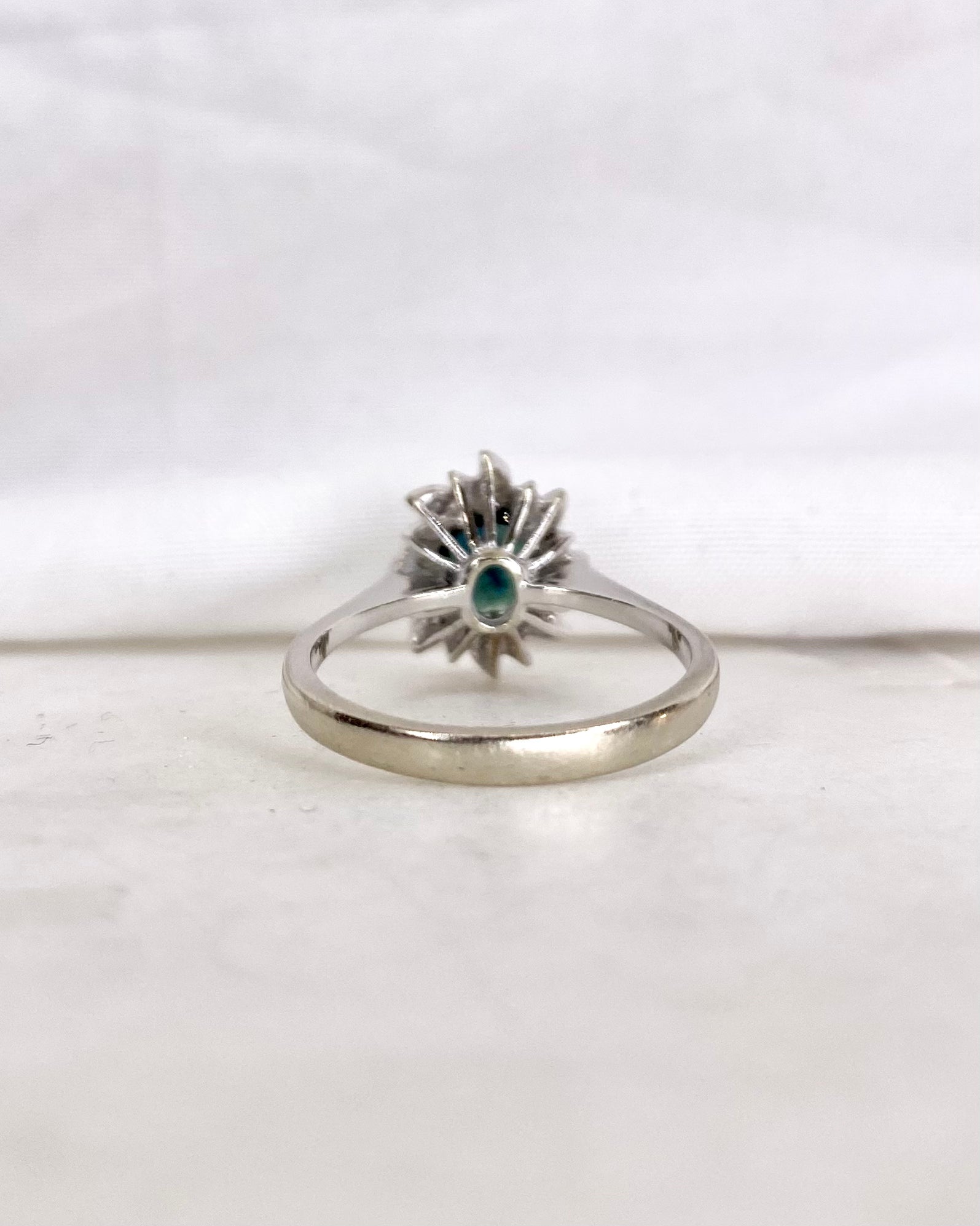 Bague Marguerite Émeraude 1 carat &amp; Diamants &quot;Nada&quot;