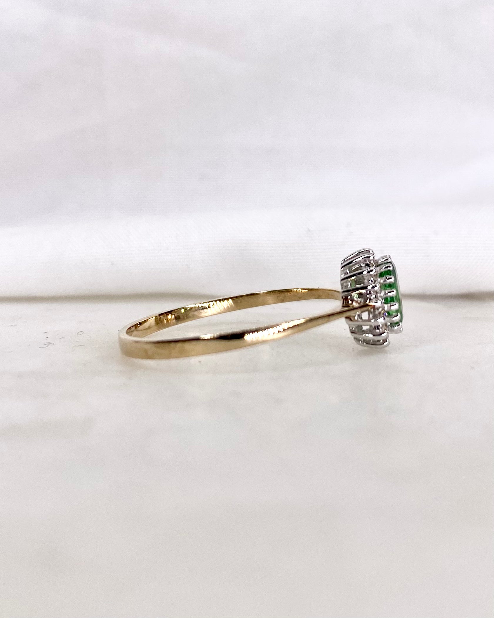 Anillo Margarita Granate Tsavorita y Diamantes "Auxane"