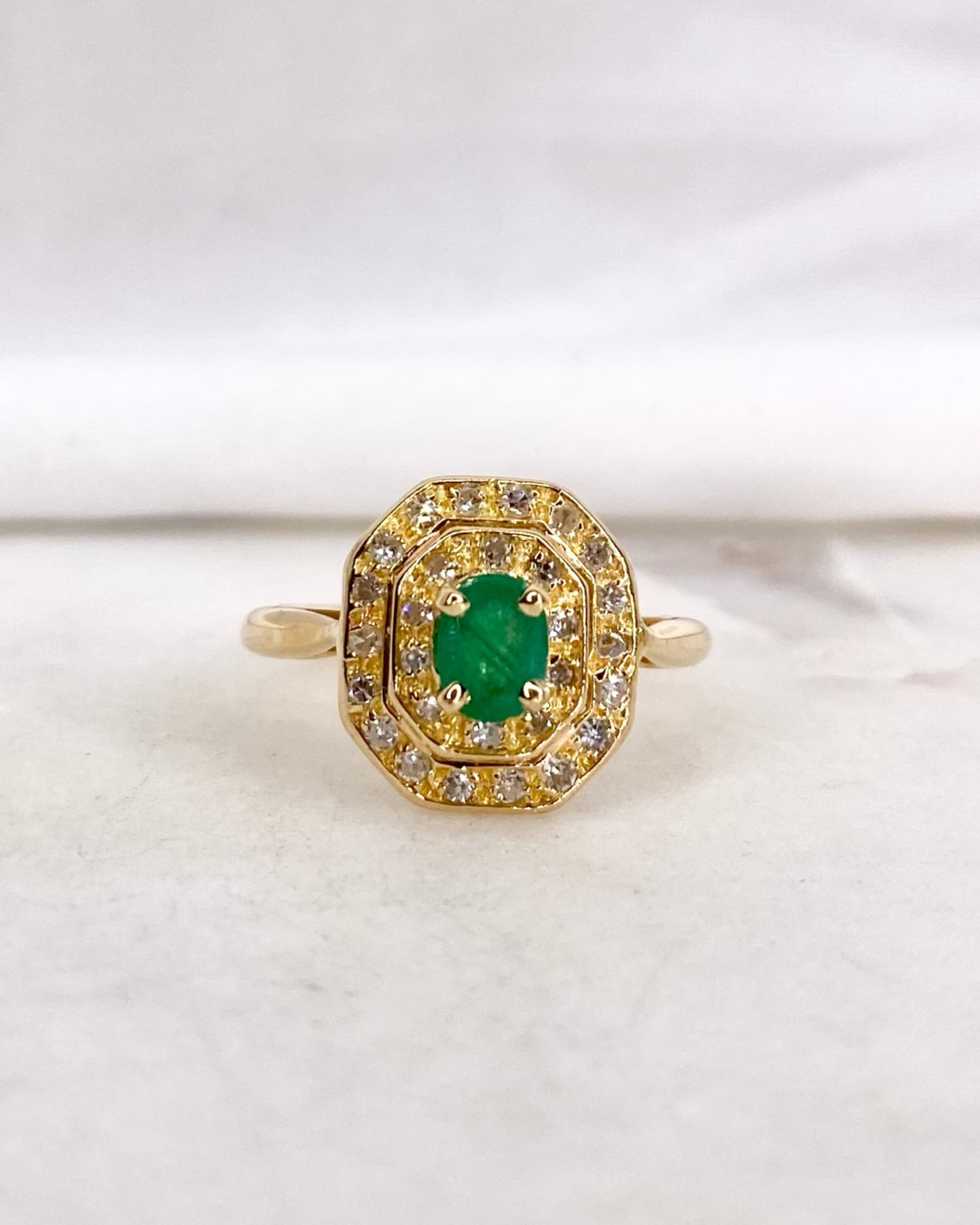 Bague Style Art Deco Émeraude &amp; Diamants "Corine"