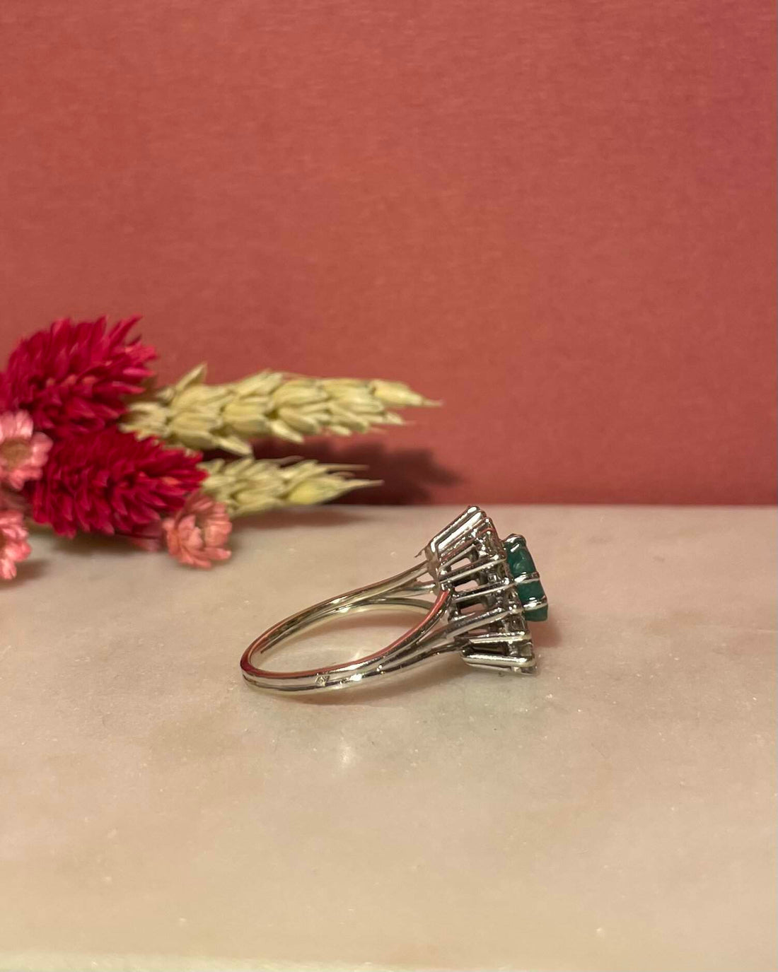 Bague Marguerite Émeraude 1.10 carat &amp; Diamants 1 carat &quot;Remy&quot;