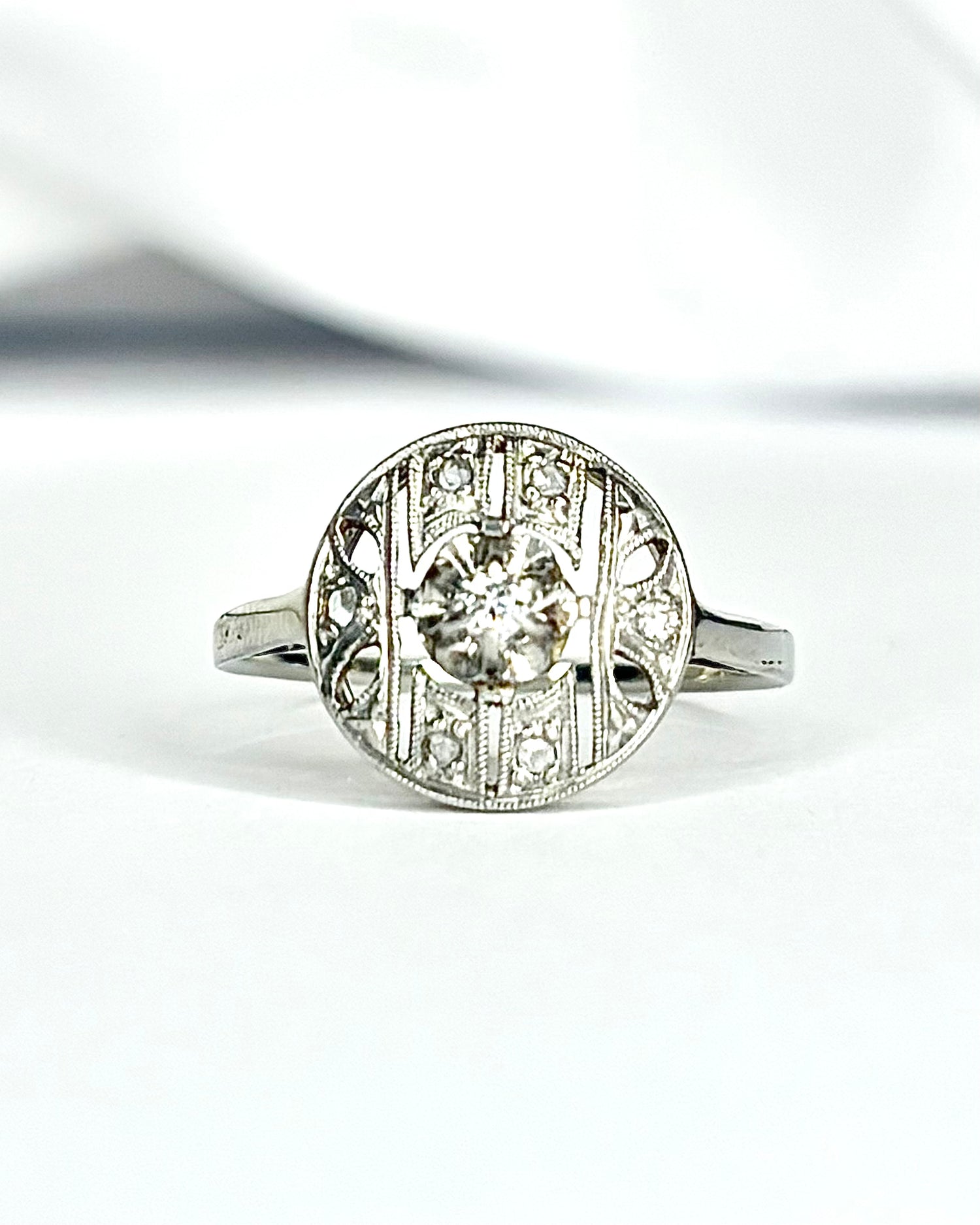 Anillo Art Déco con diamantes "Paula"
