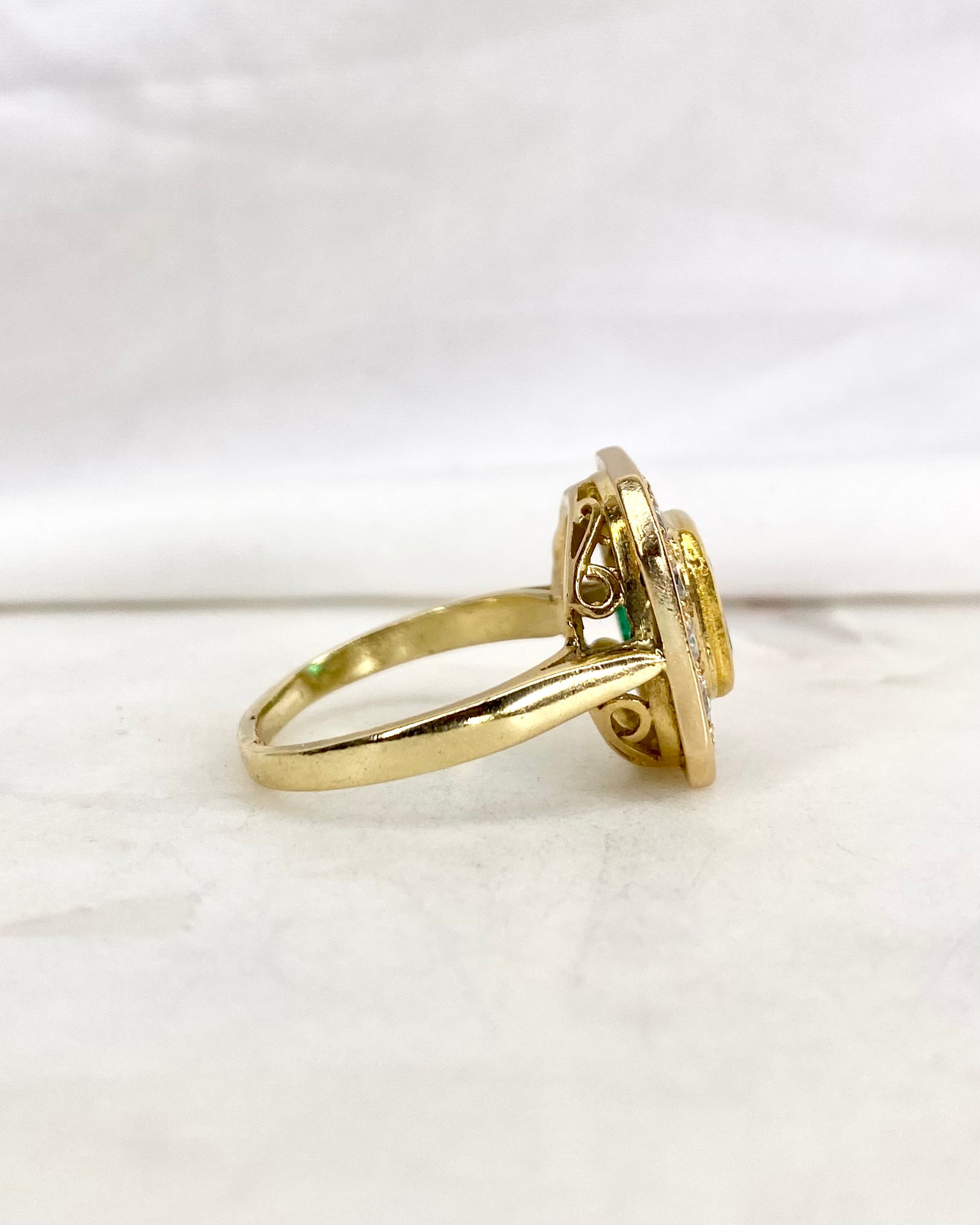 Bague Style Art Deco Émeraude 2.30 carats &amp; Diamants "Lise"