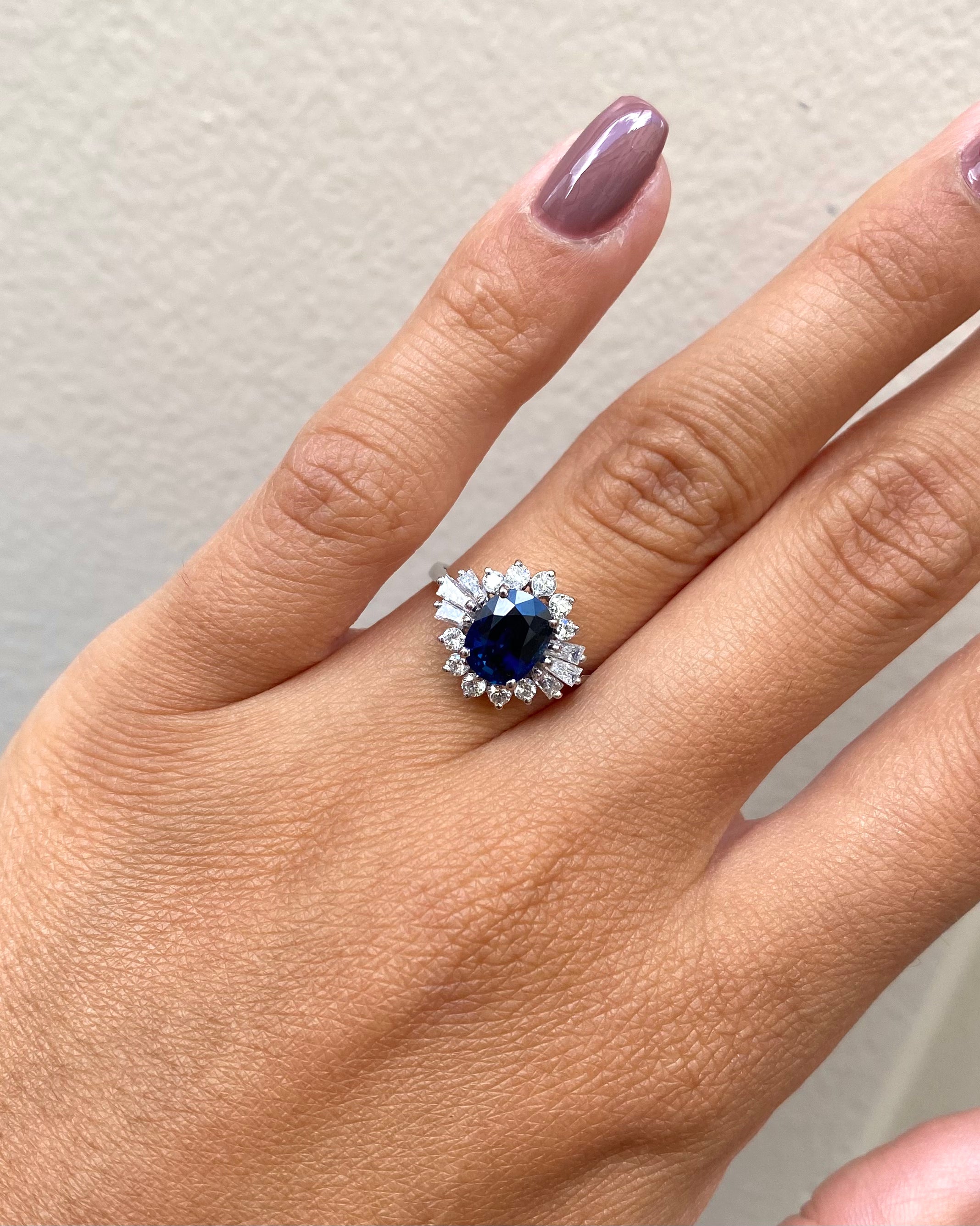 Bague Marguerite Saphir 1.70 carat &amp; Diamants "Laurelle"