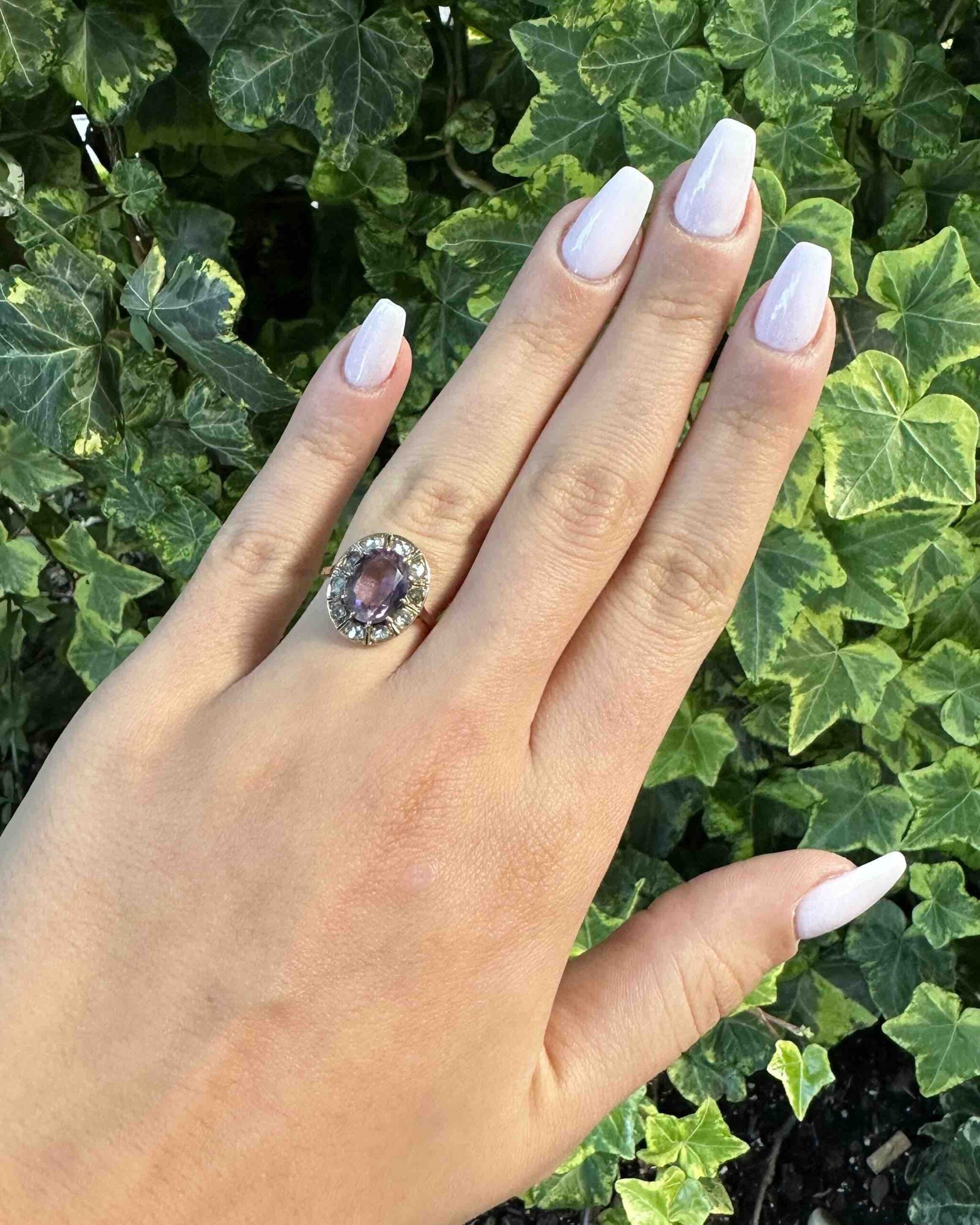 Bague Marguerite XIXe Améthyste &amp; Diamants "Hortensia"