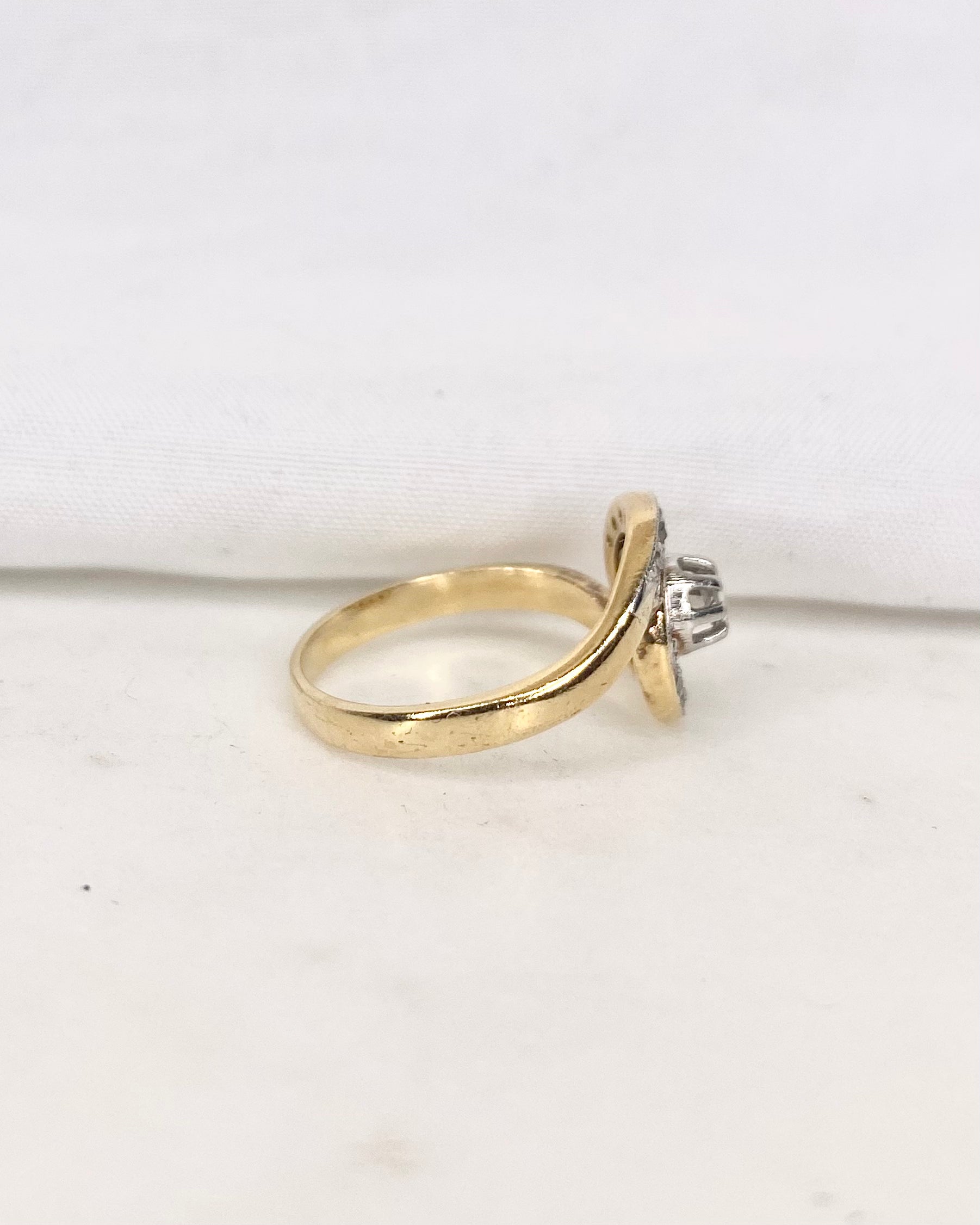 Bague Tourbillon Style Art Nouveau Diamants "Anaé" - Elliade Paris