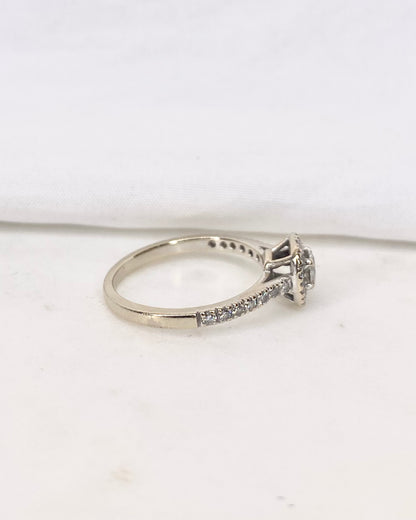 Bague Solitaire Pavé Diamants 0.46 carat &quot;Iliana&quot;