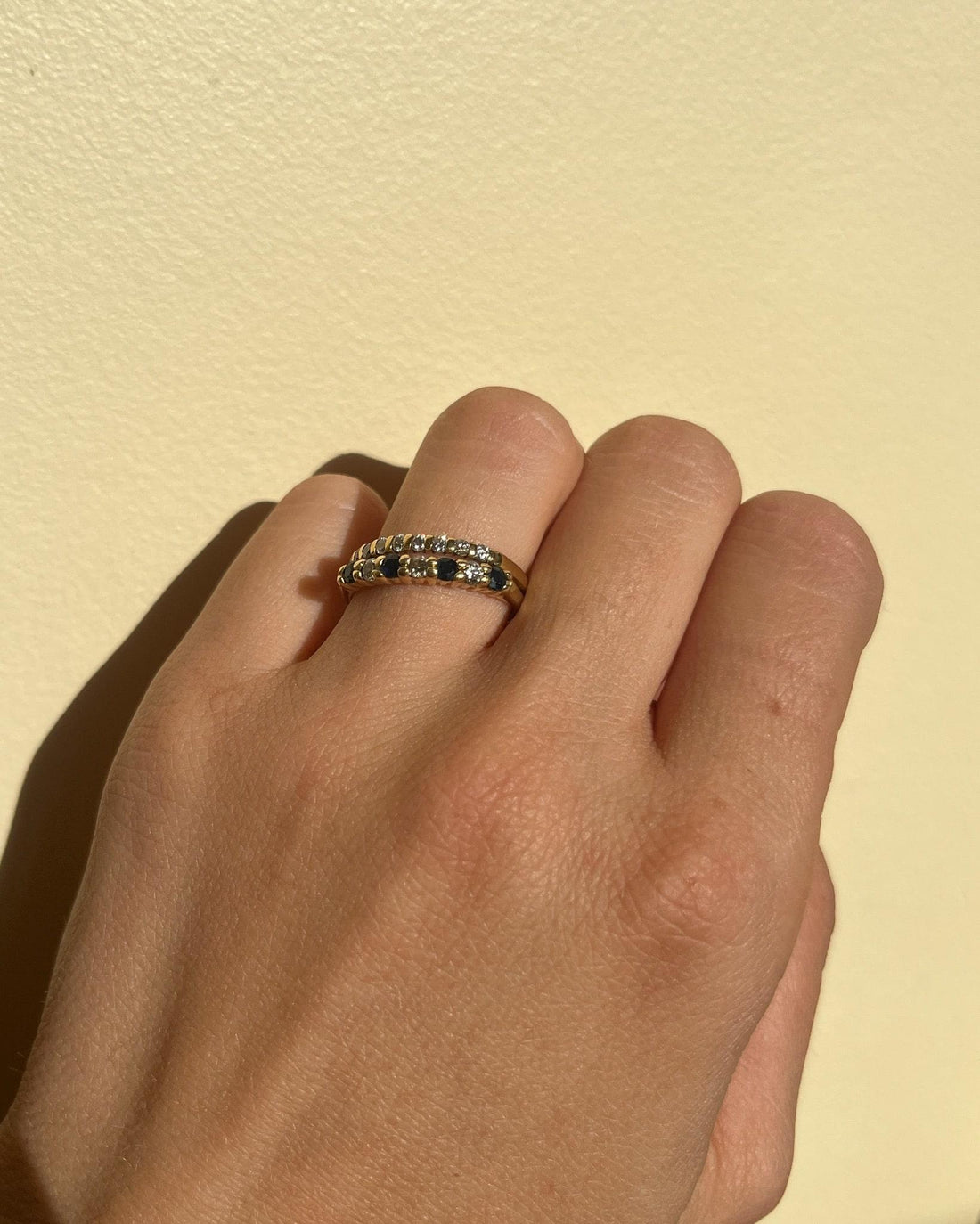 Half wedding band with sapphires and diamonds &quot;Ashanti&quot;
