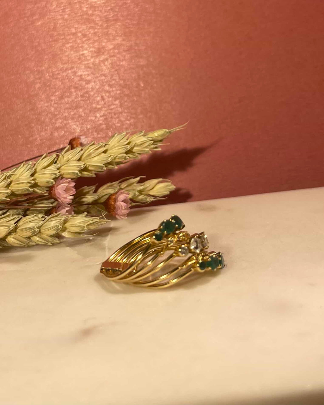 Bague Semainier Émeraudes 0.90 carat &amp; Diamants 0.63 carat &quot;Sadia&quot;