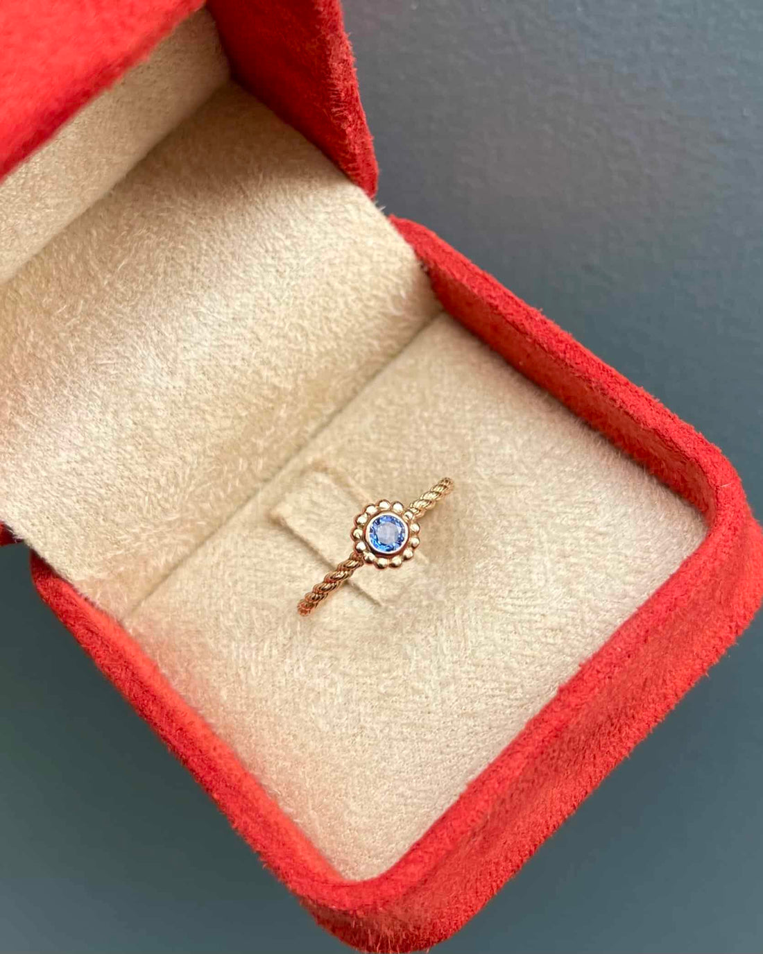 Bague Solitaire Saphir 0.25 Carat &quot;Armelle&quot;