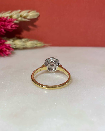 Anillo Art Déco con margaritas y diamantes &quot;Susan&quot;