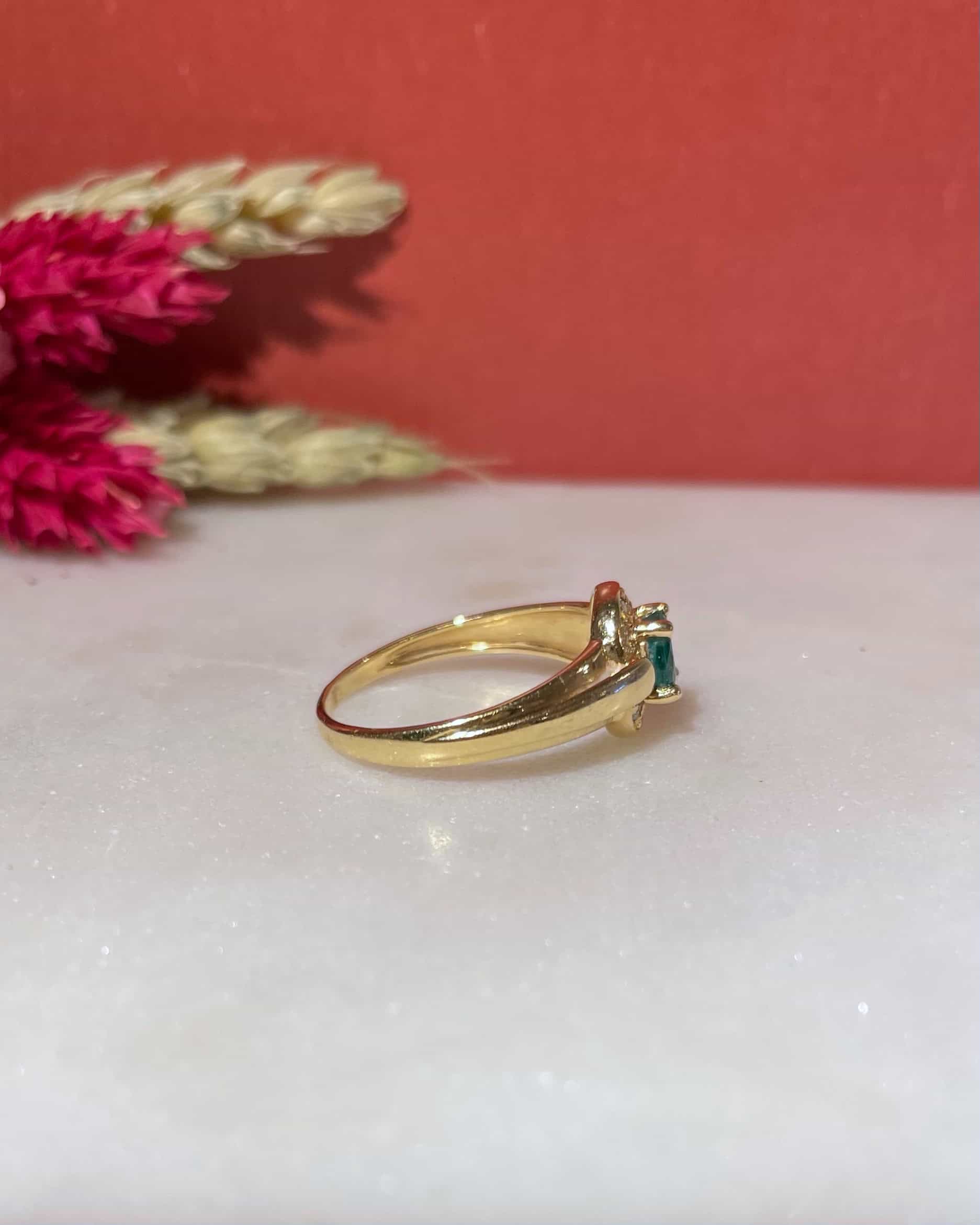 Bague Style Art-Déco Jonc Émeraude et Diamants "Aloïse" - Elliade Paris