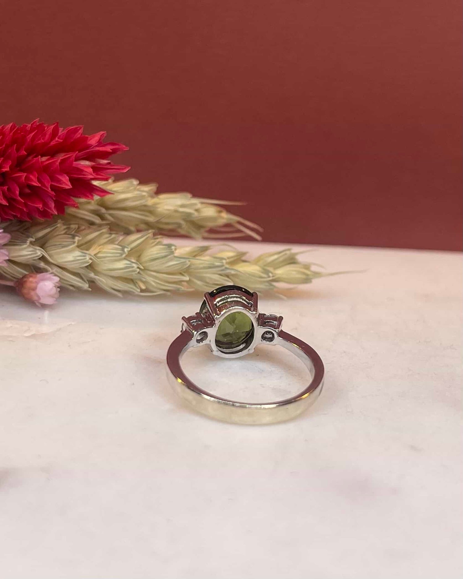 Bague Trilogie Saphir Vert 2.85 Carats &amp; Diamants &quot;Salomé&quot;