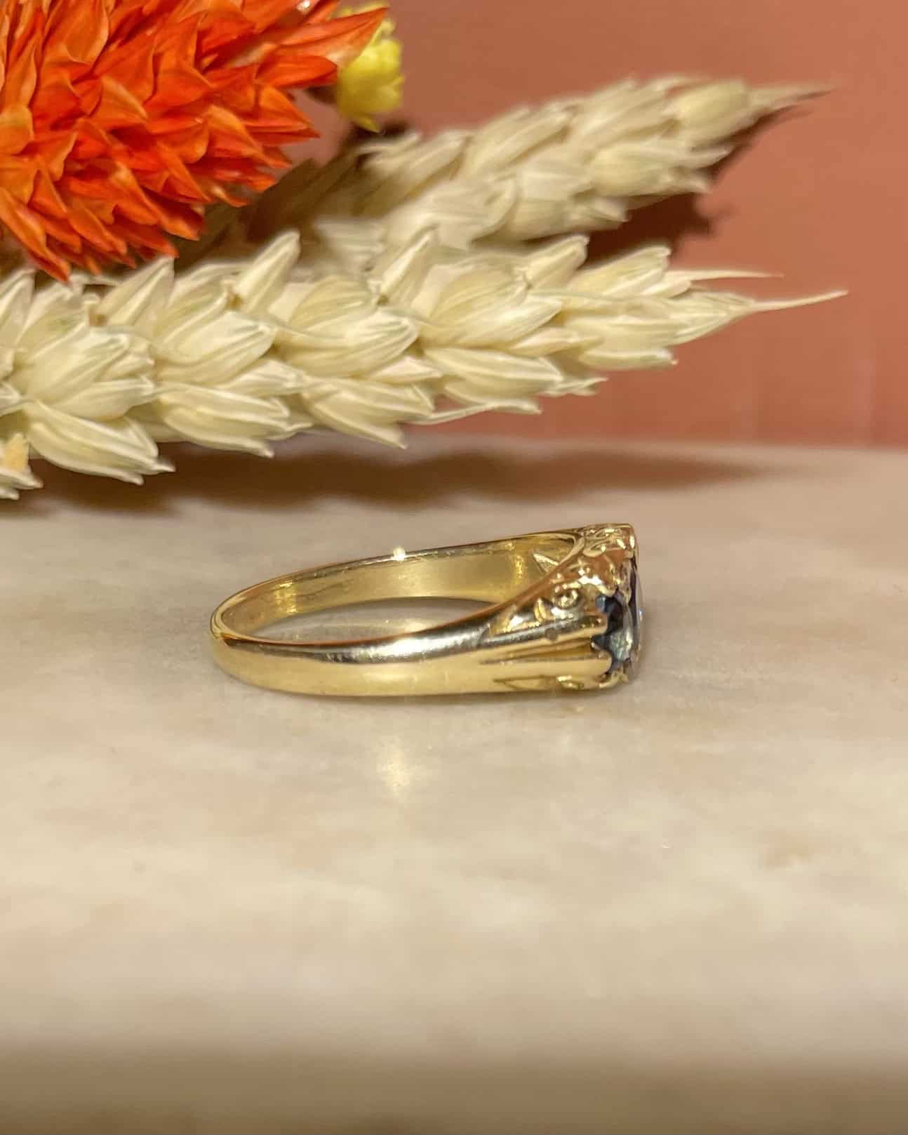 Bague Trilogie Topazes 0.72 carat &amp; Diamants "Lyra"