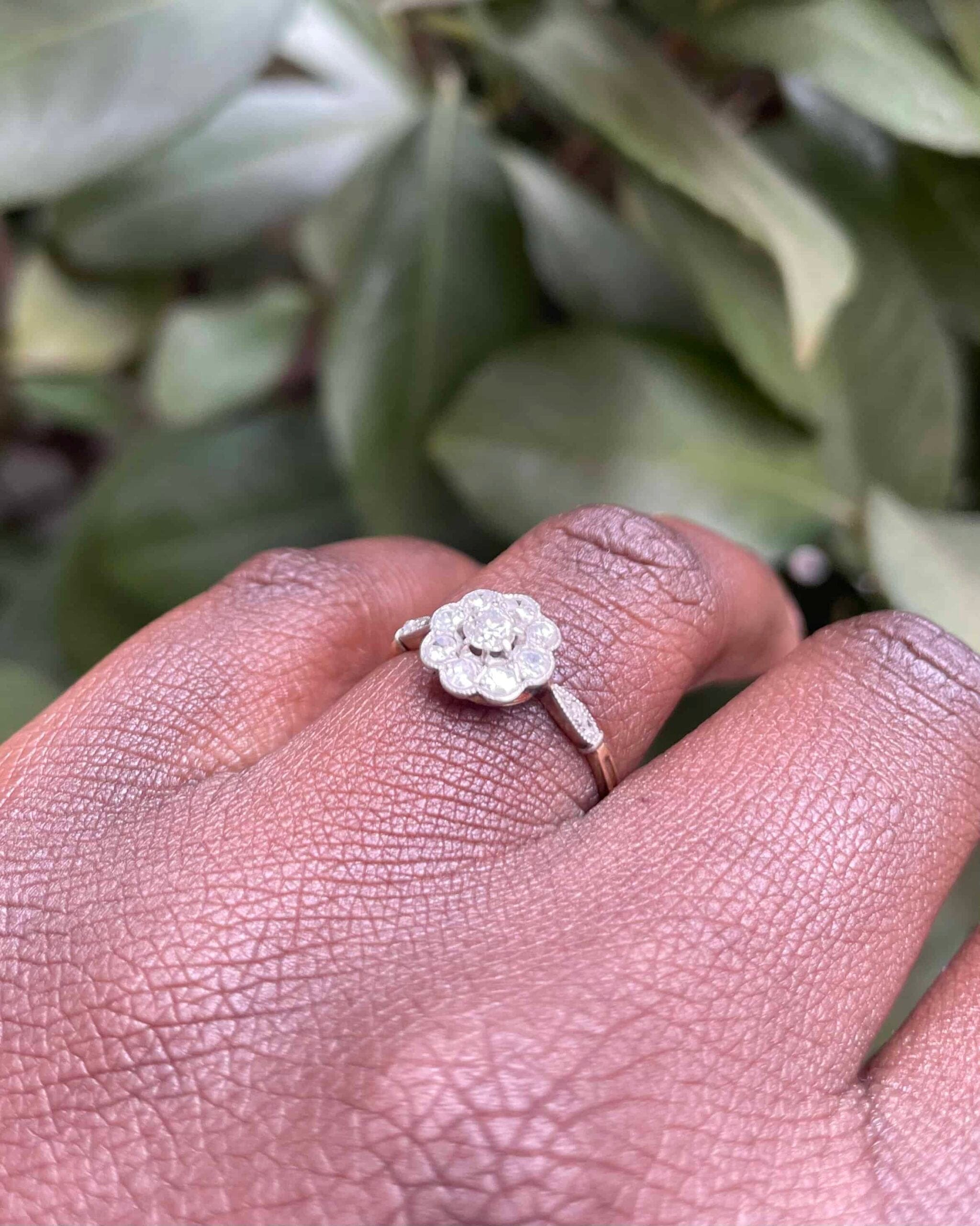 Bague Vintage Marguerite Art-Déco 0.60 Carat Diamants  "Peery"