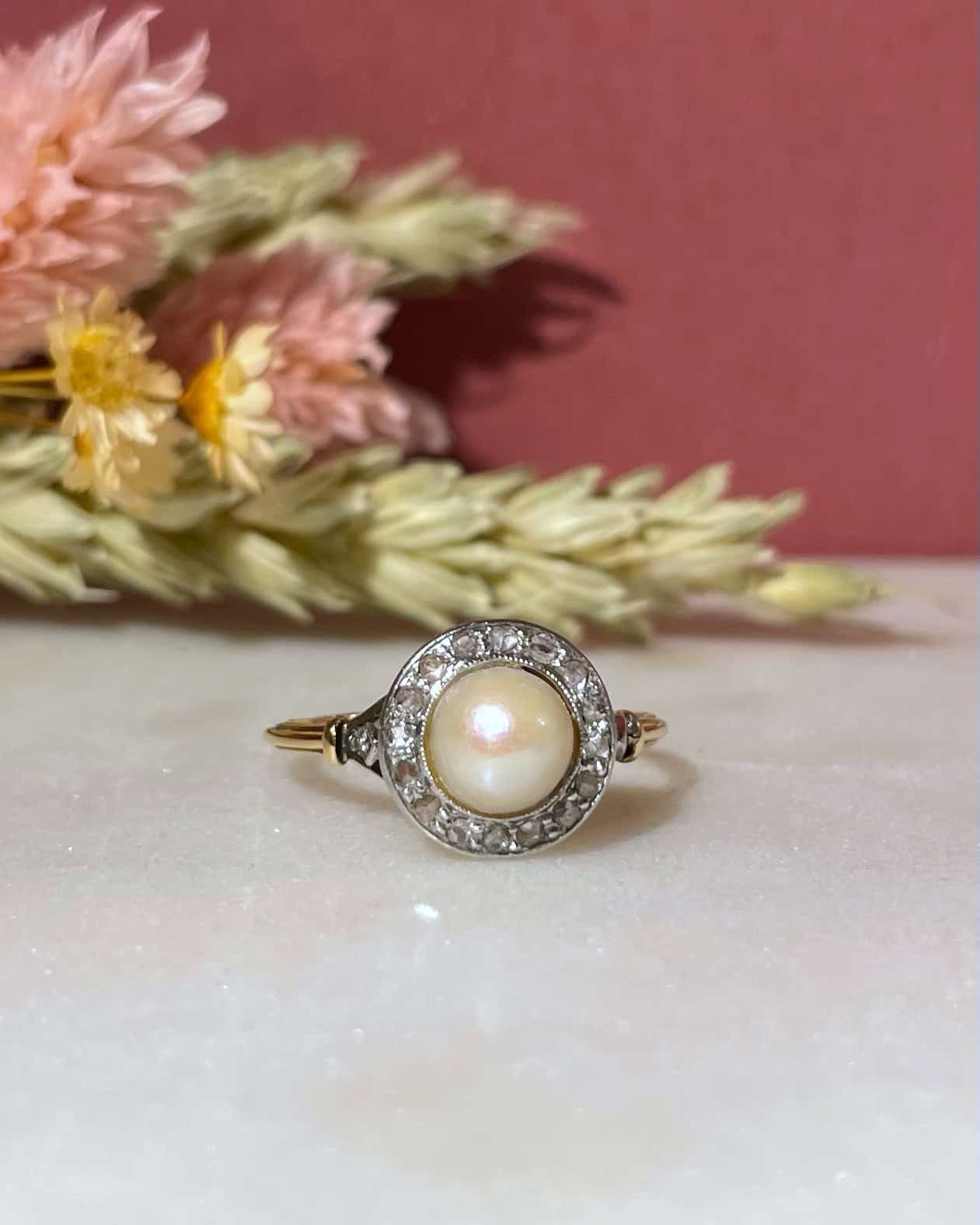 Bague Marguerite Art-Déco Perle &amp; Diamants "Helene" - Elliade Paris