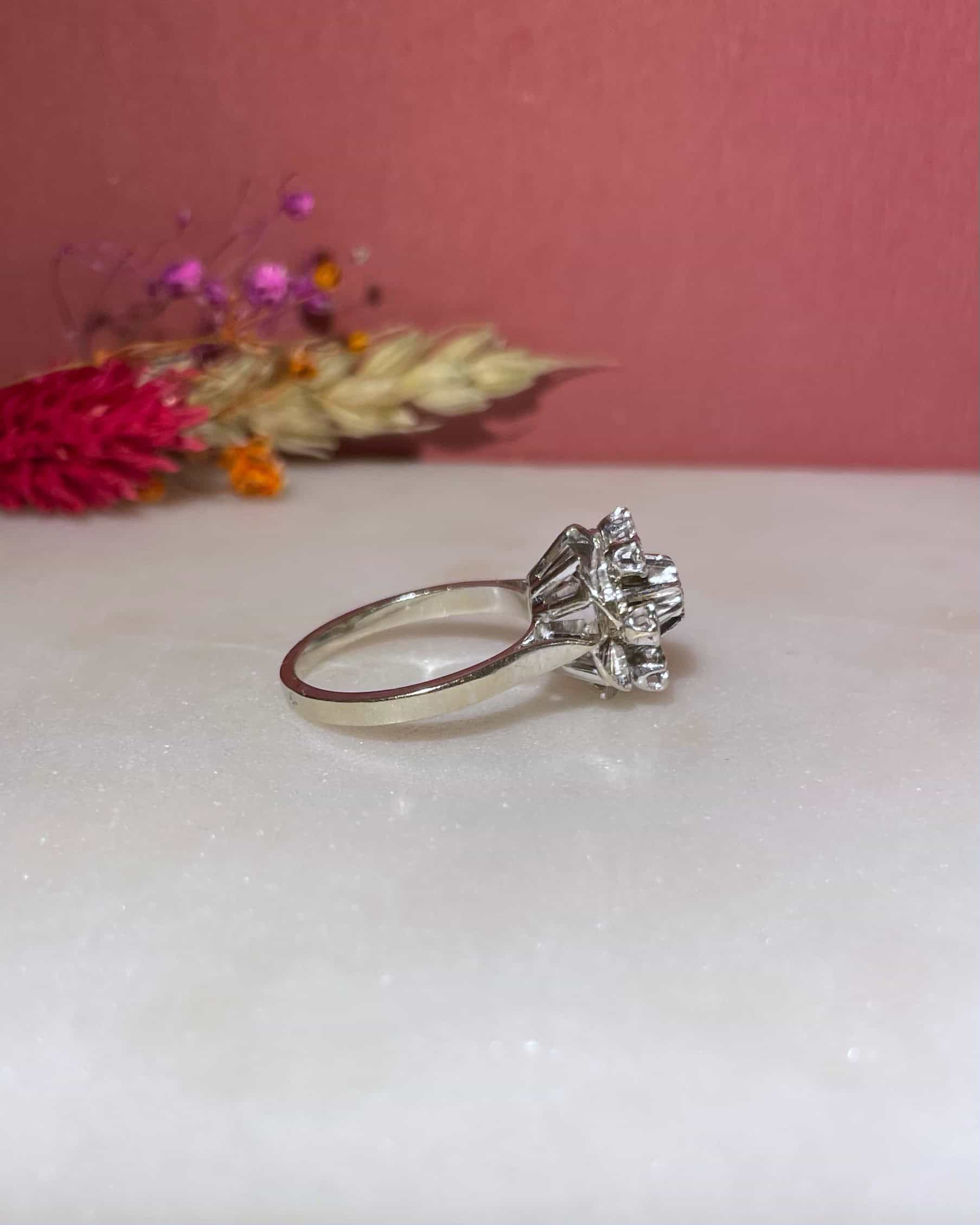 Bague Vintage Marguerite Diamants "Leyna"