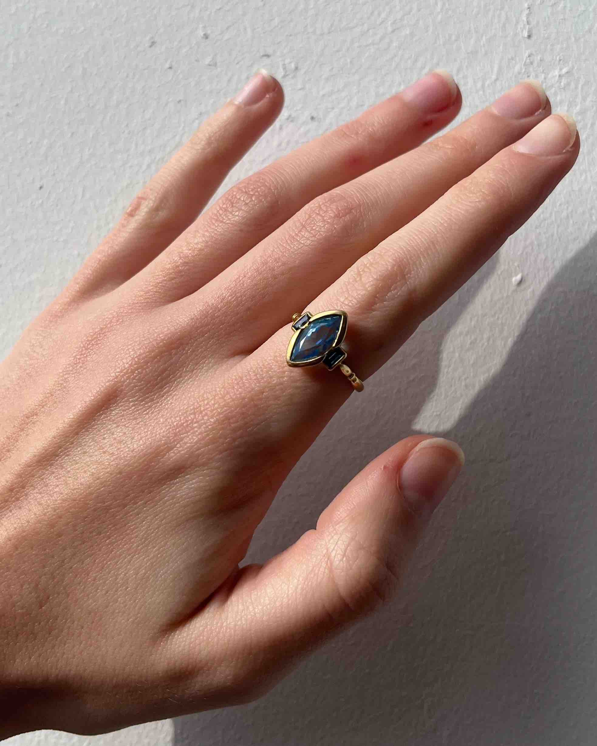 Bague Trilogie Topaze &amp; Saphirs "Irina"