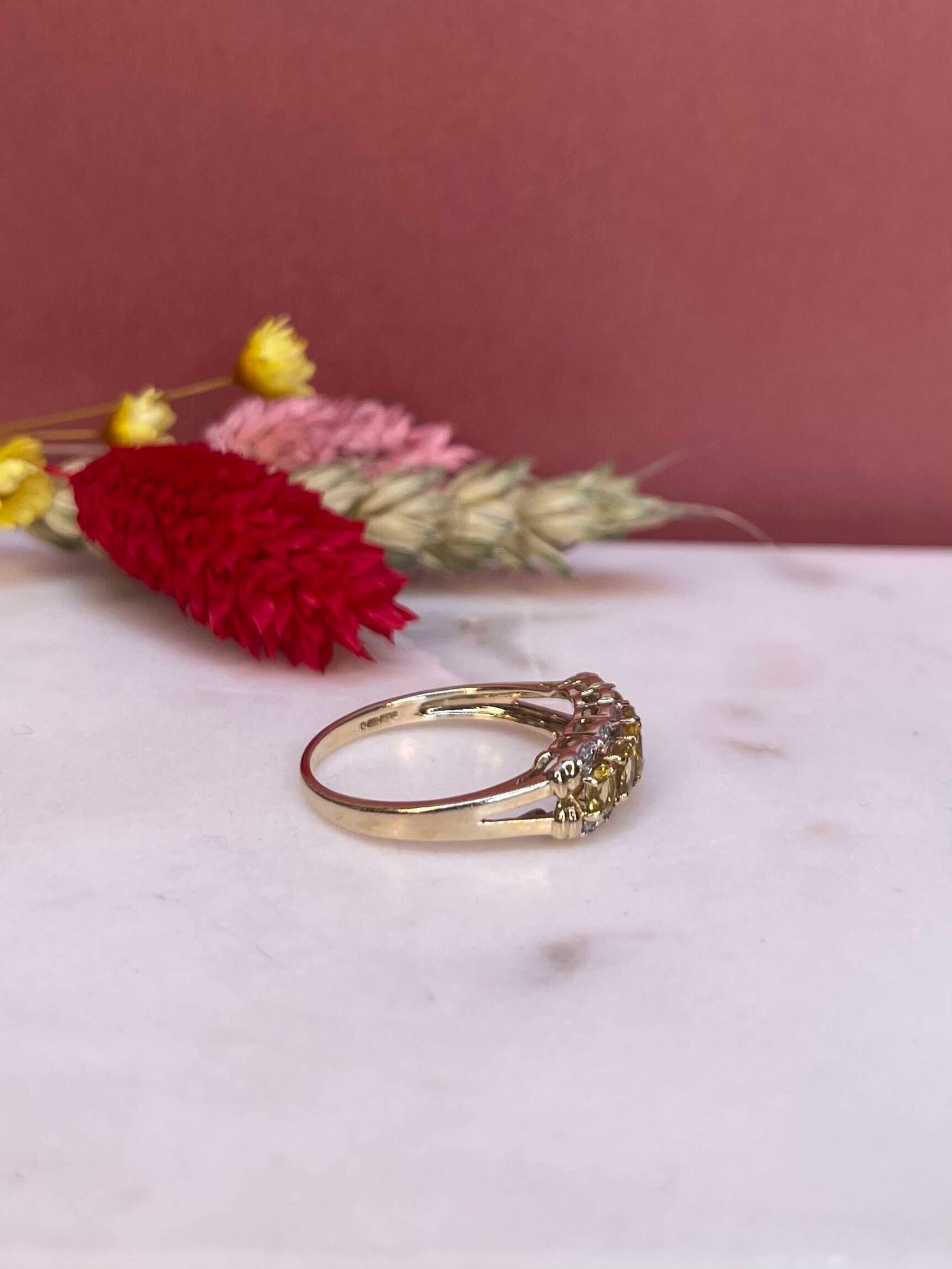 Bague Rivière Saphirs Jaunes &amp; Diamants &quot;Ophélie&quot;