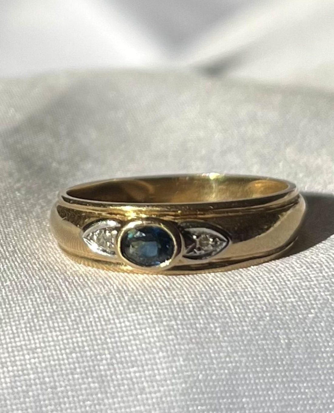 Bague Vintage Jonc saphir &amp; diamants &quot;Tessa&quot;