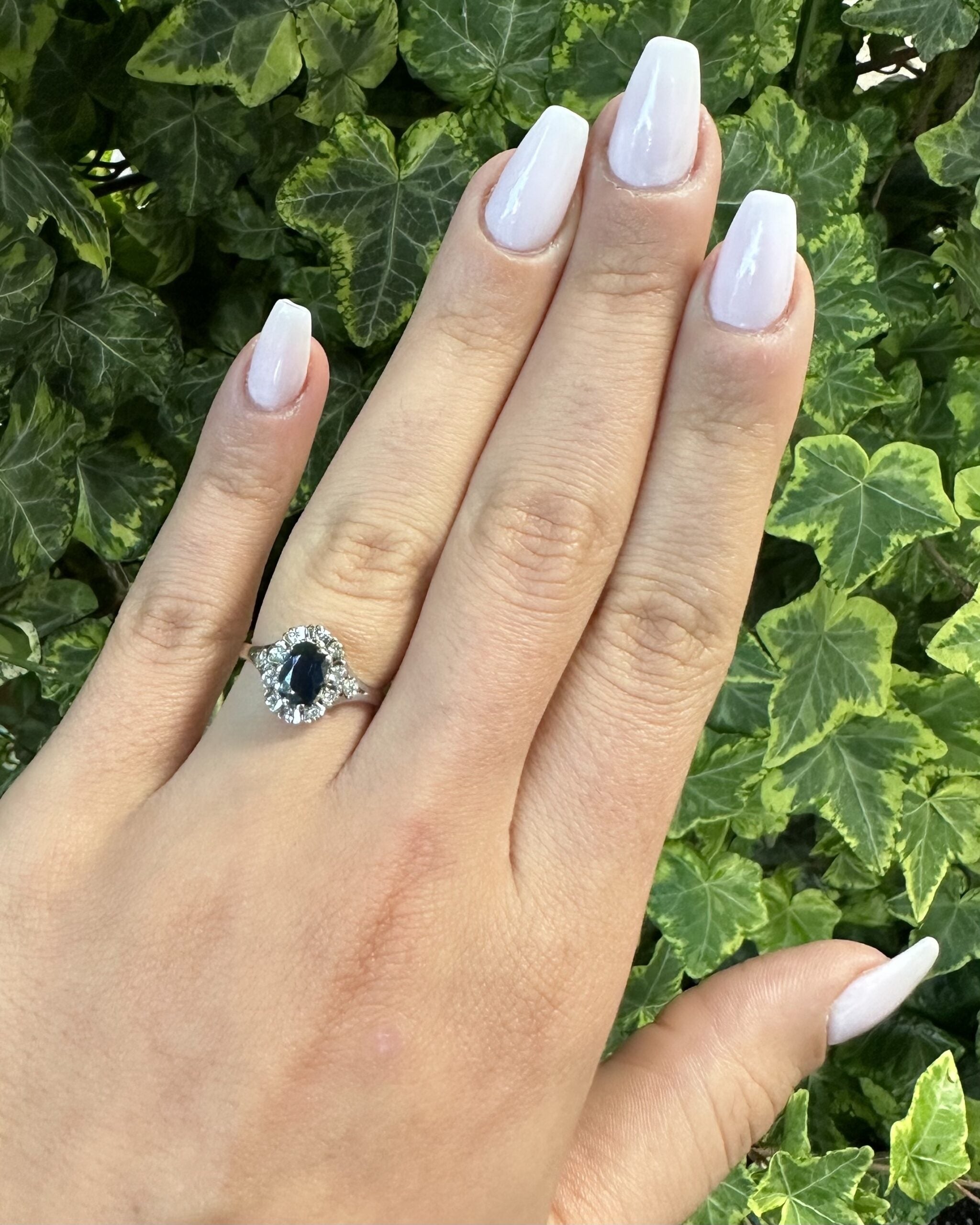 Anillo de margaritas de zafiro y diamantes de 1 quilate "Irèna"