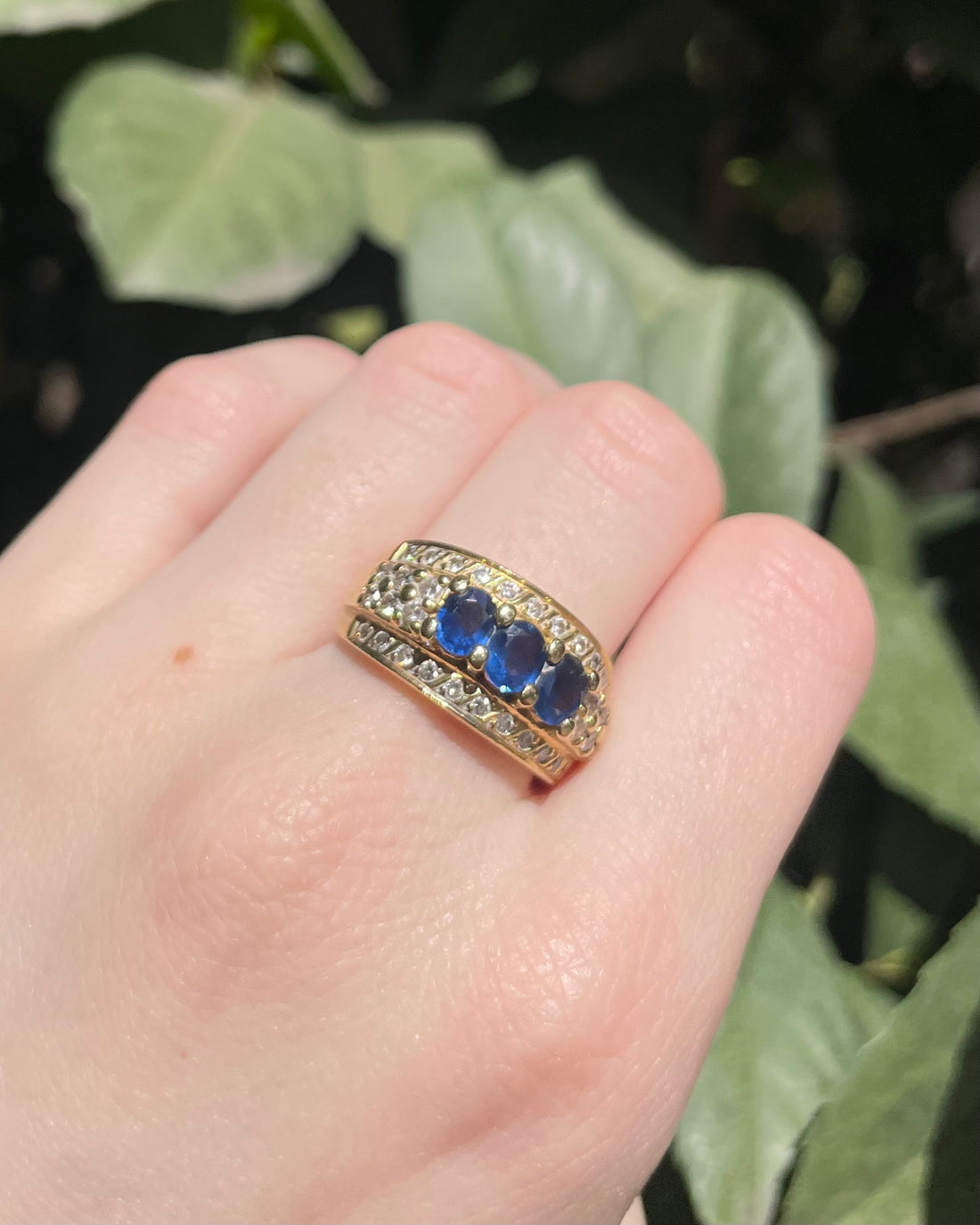 1.20 carat sapphire and 34 diamond bangle ring &quot;Brown&quot;