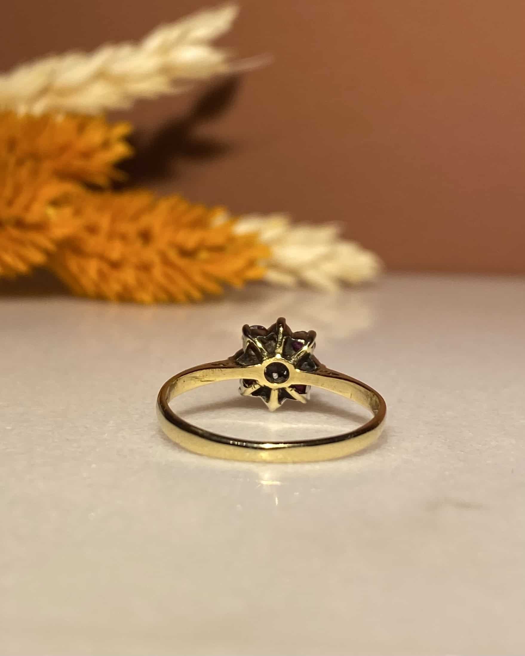 Bague Marguerite Rubis &amp; Diamants "Adrianna"