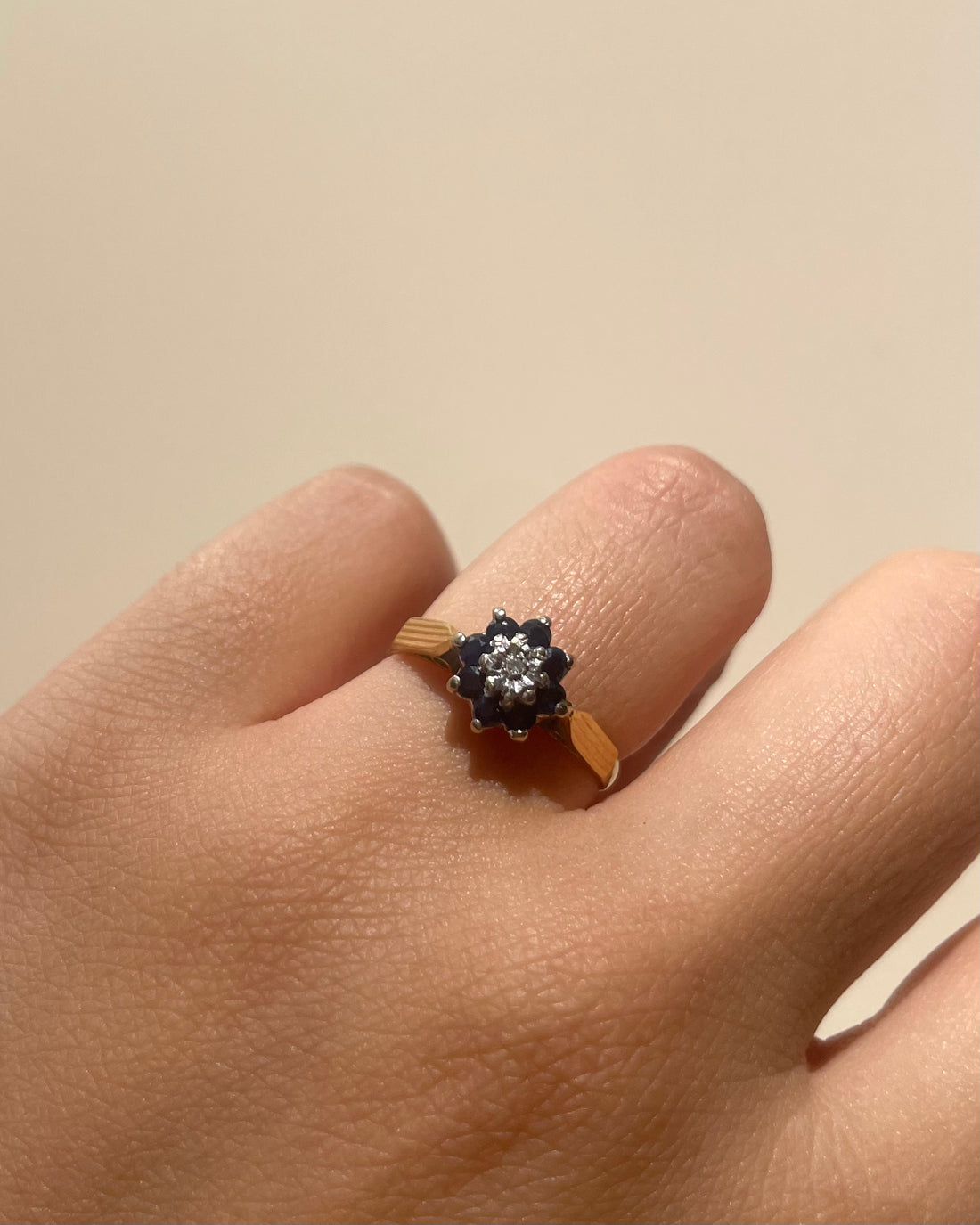Bague Marguerite Diamant &amp; Saphirs 0.35 carat &quot;Dolena&quot;