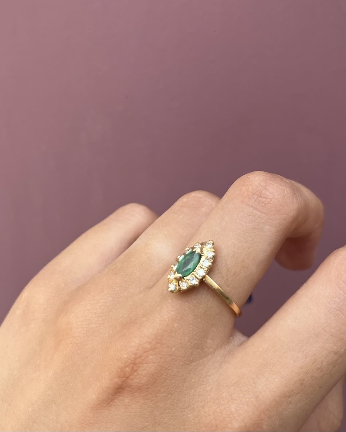 Bague Marquise Émeraude &amp; Diamants "Icona"