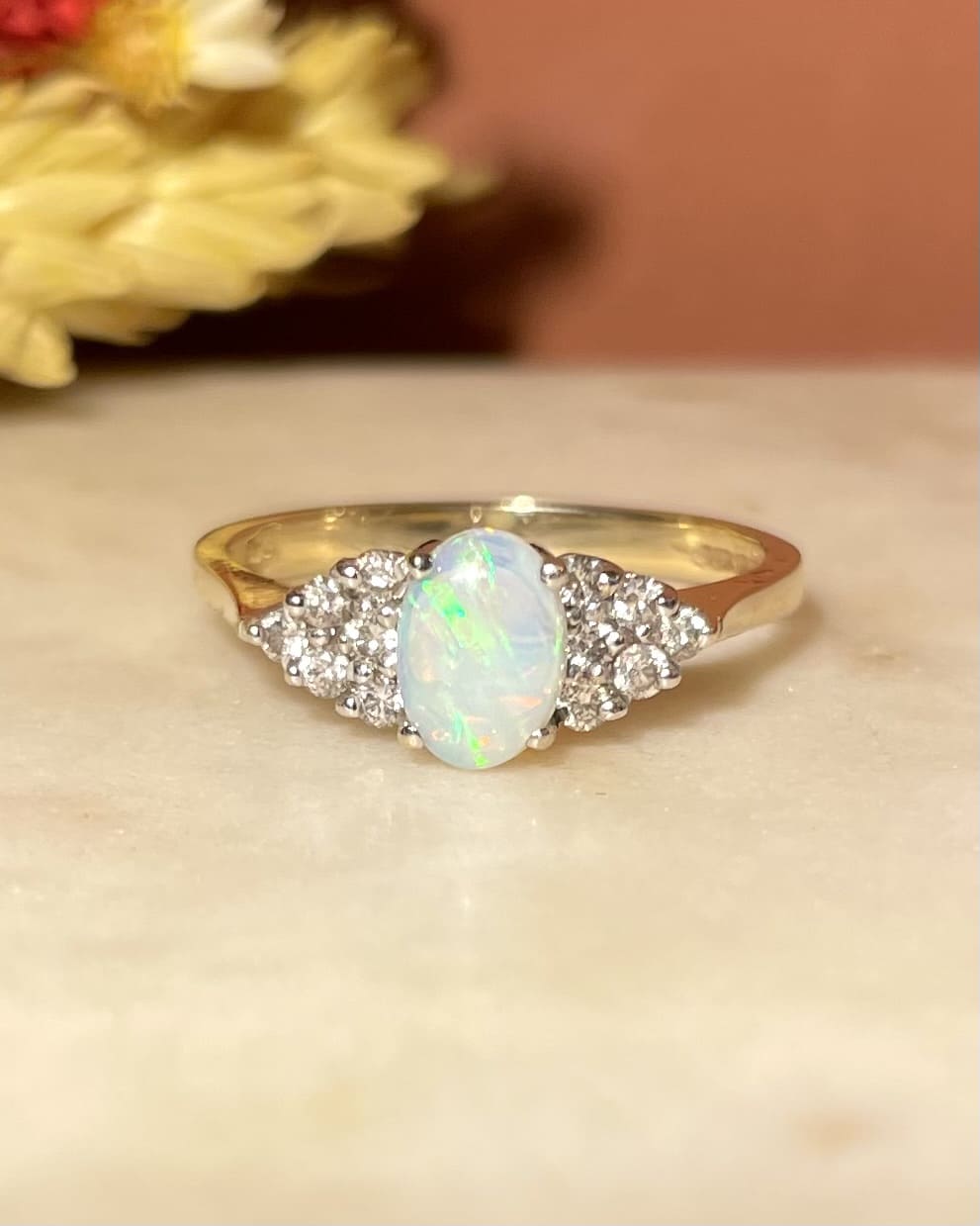 Anillo trilogía de ópalo y diamantes "Sirine"