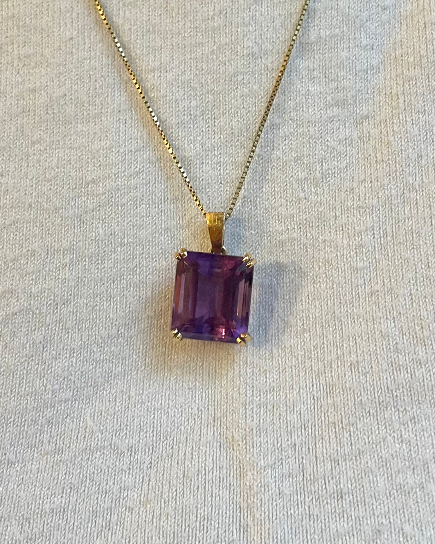Pendentif Améthyste 16.20 carats “Victorine”
